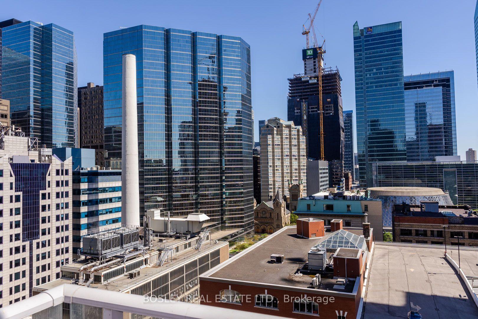 Photo 24 of Unit 1302, 126 Simcoe Street, Toronto, University — HOMEH