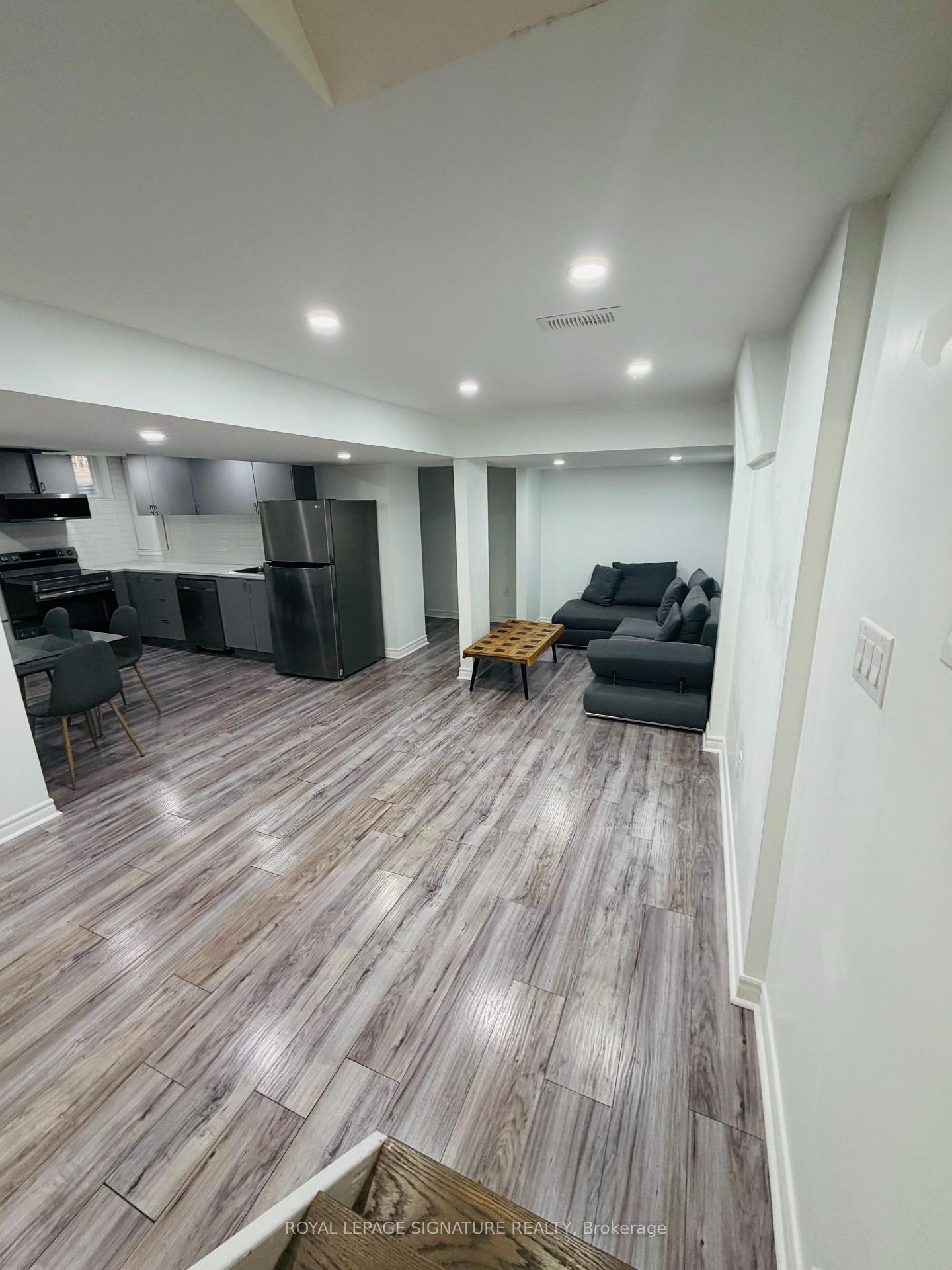 Photo 3 of Unit Room #2, 445 Malaga Road, Mississauga, Fairview — HOMEH