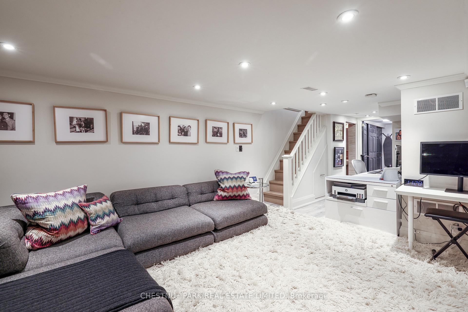 Photo 23 of 27 Gibson Avenue, Toronto, The Annex — HOMEH