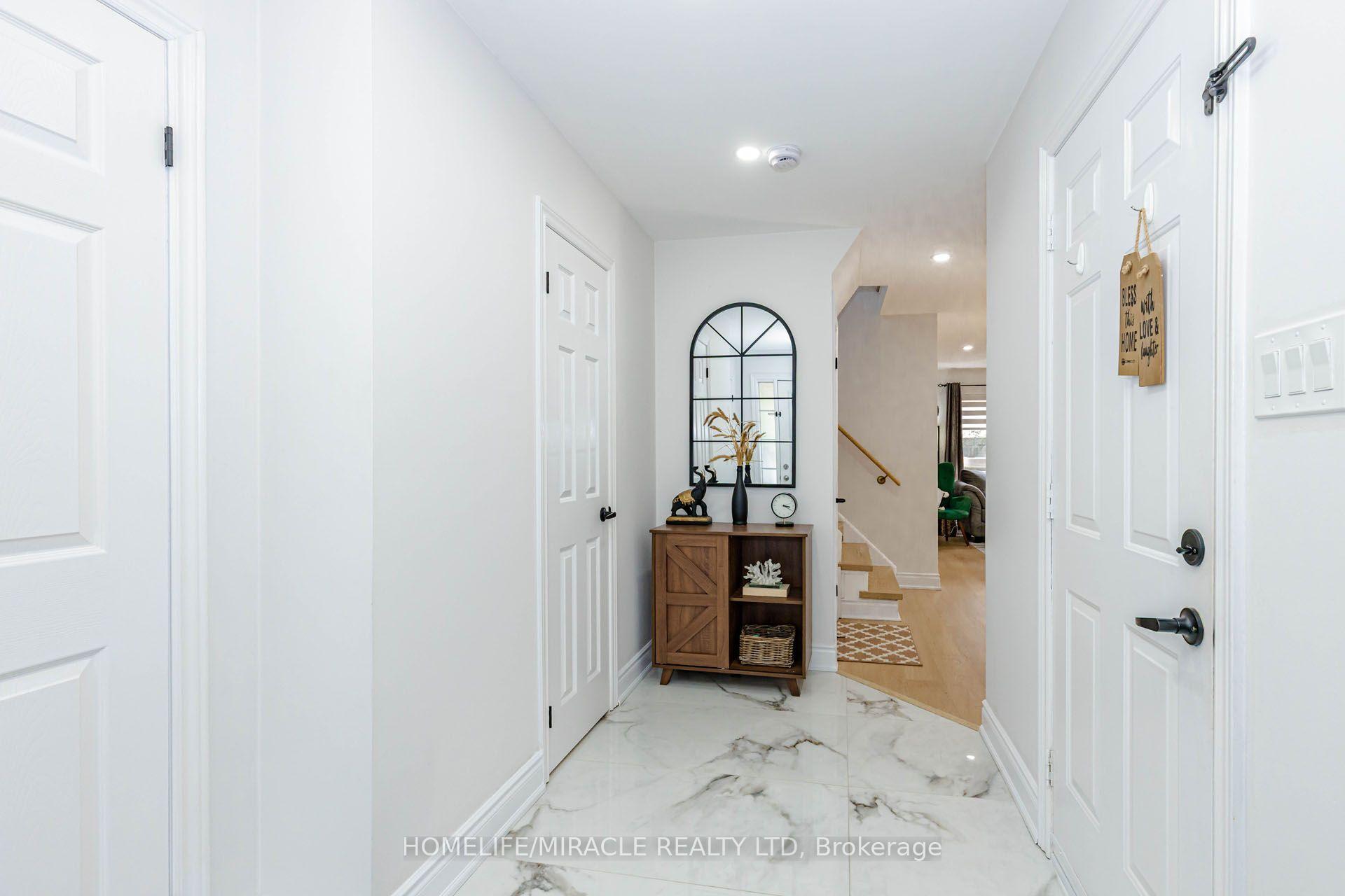 Photo 23 of 5 Trask Drive, Barrie, Ardagh — HOMEH