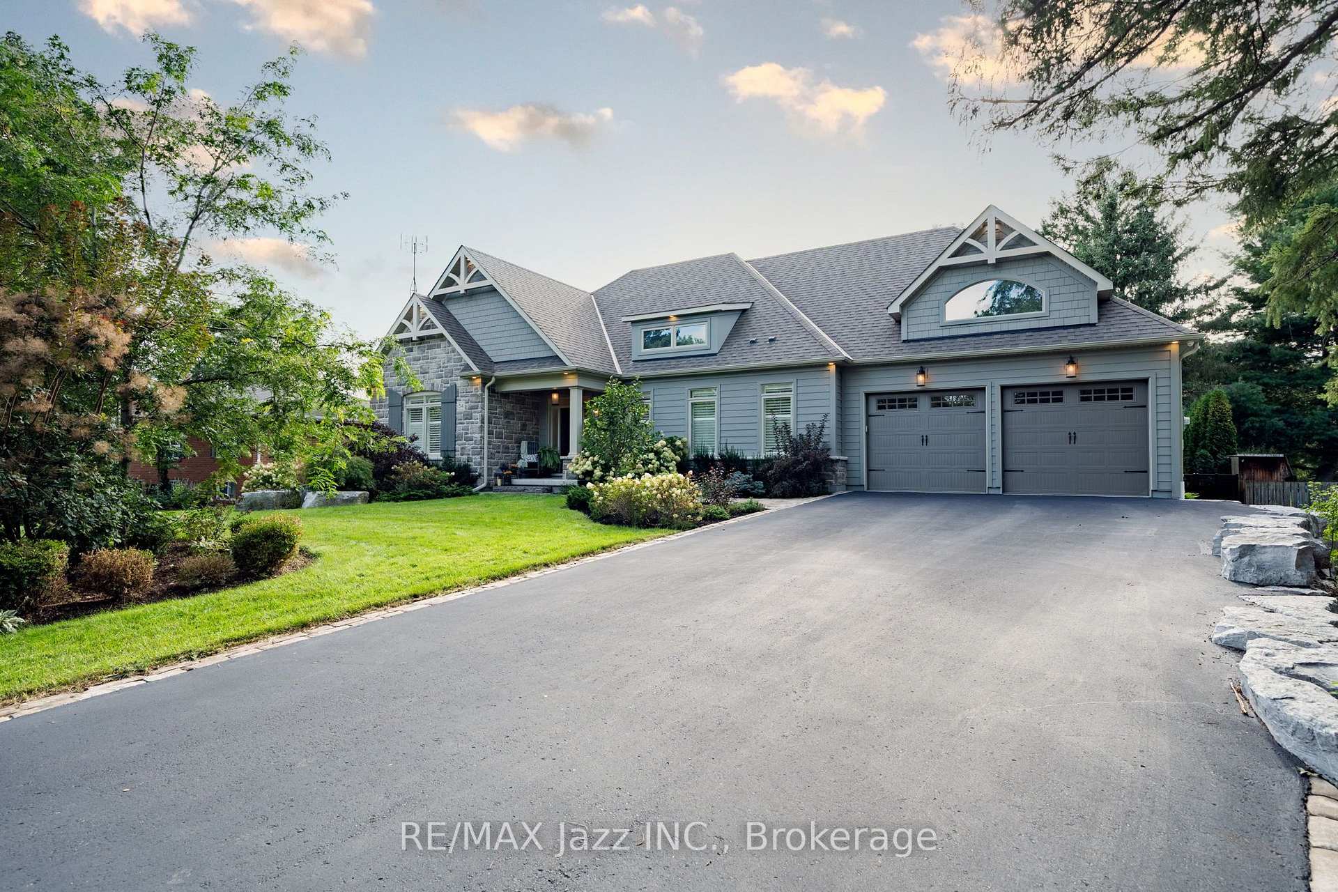 Photo 1 of 54 Ward Street, Whitby, Rural Whitby — HOMEH