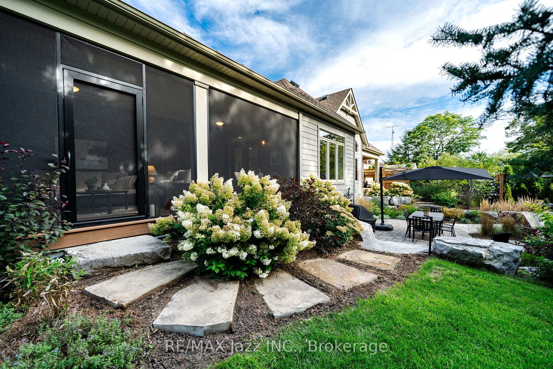 Photo 33 of 54 Ward Street, Whitby, Rural Whitby — HOMEH