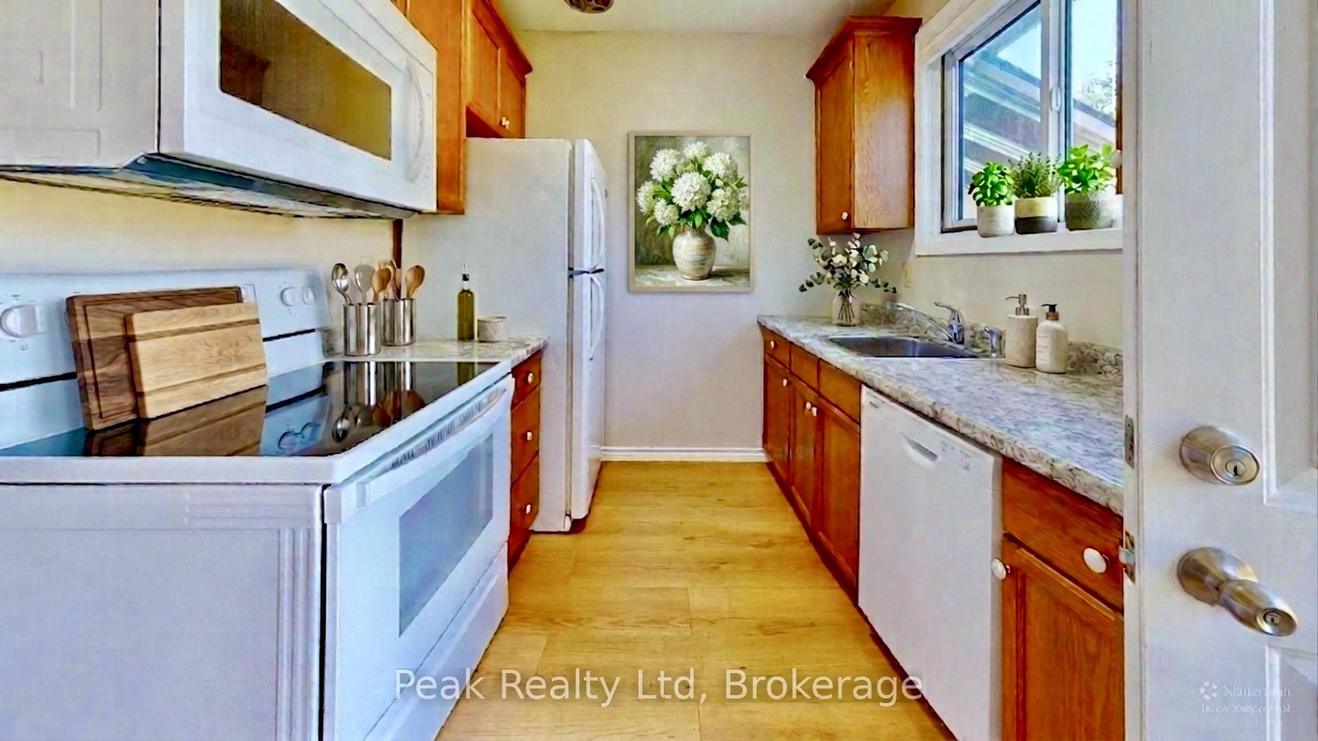 Photo 8 of 122 Keats Drive, Woodstock, Woodstock - South — HOMEH