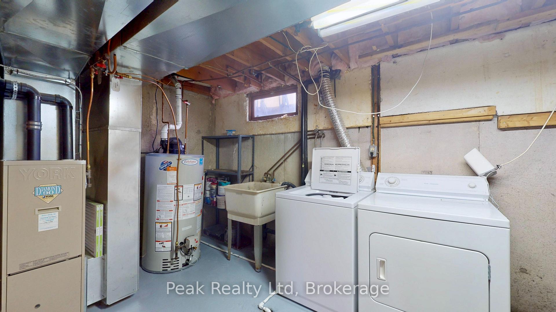 Photo 18 of 122 Keats Drive, Woodstock, Woodstock - South — HOMEH