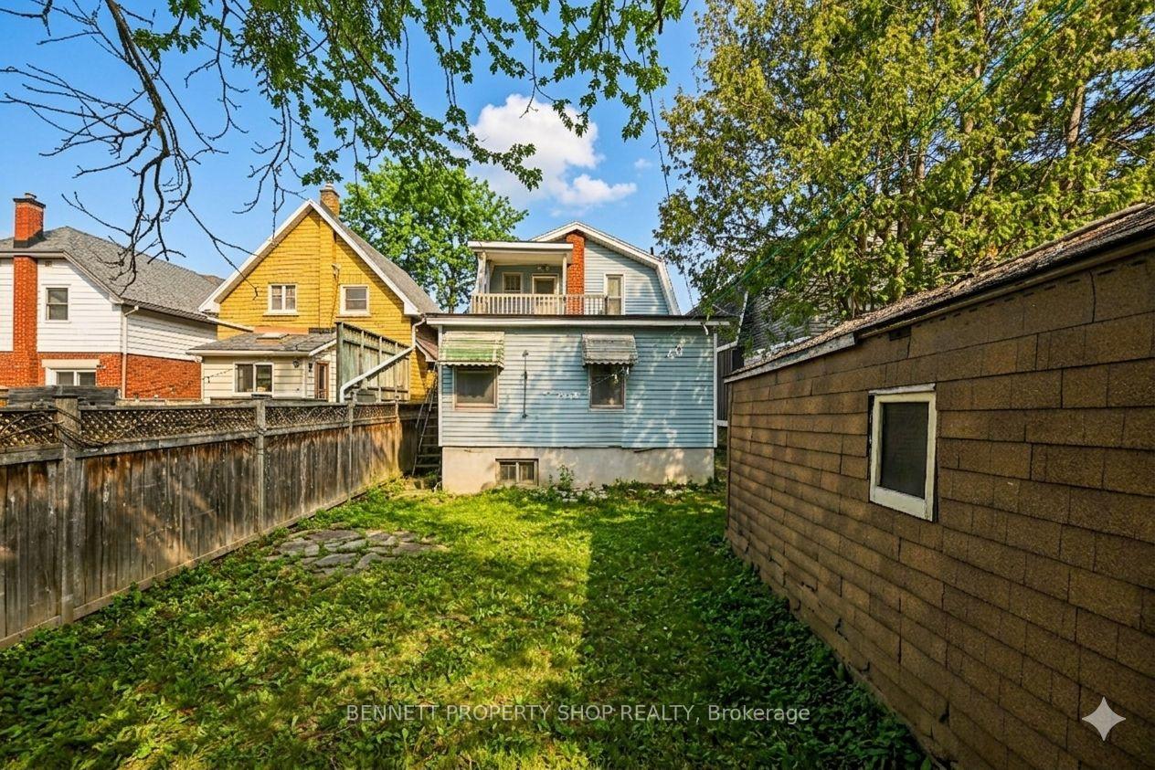Photo 14 of 56 Smirle Avenue, Ottawa, Ottawa West — HOMEH