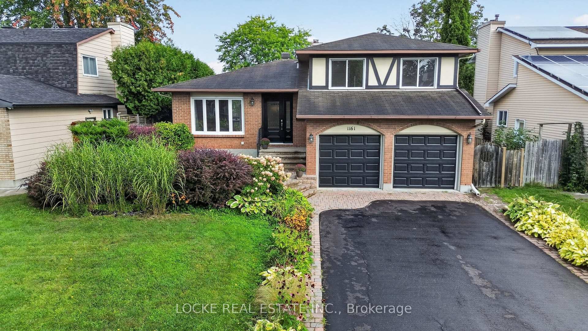 Photo 1 of 1161 Beaujolais Crescent, Ottawa, Convent Glen — HOMEH