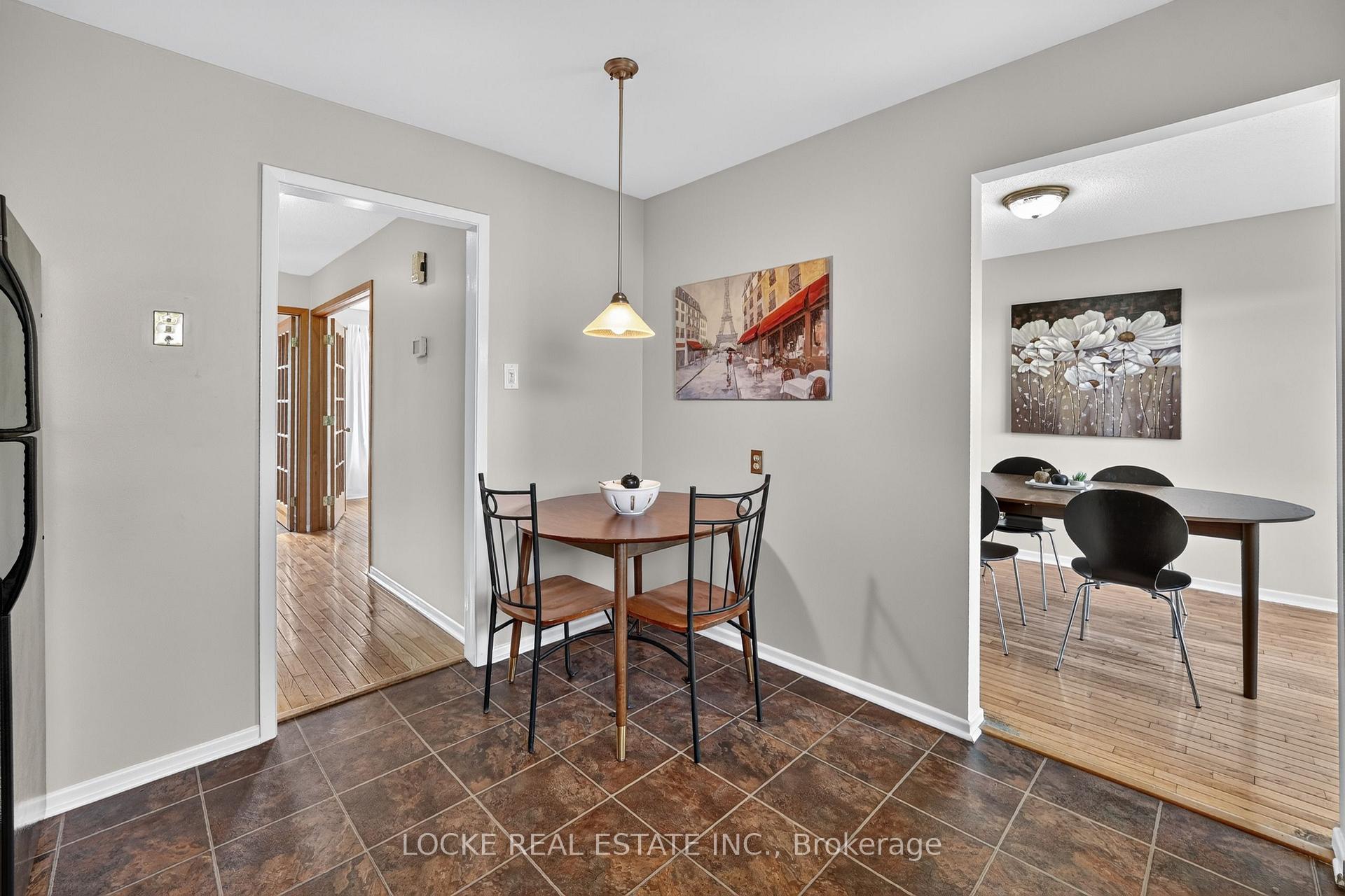Photo 13 of 1161 Beaujolais Crescent, Ottawa, Convent Glen — HOMEH