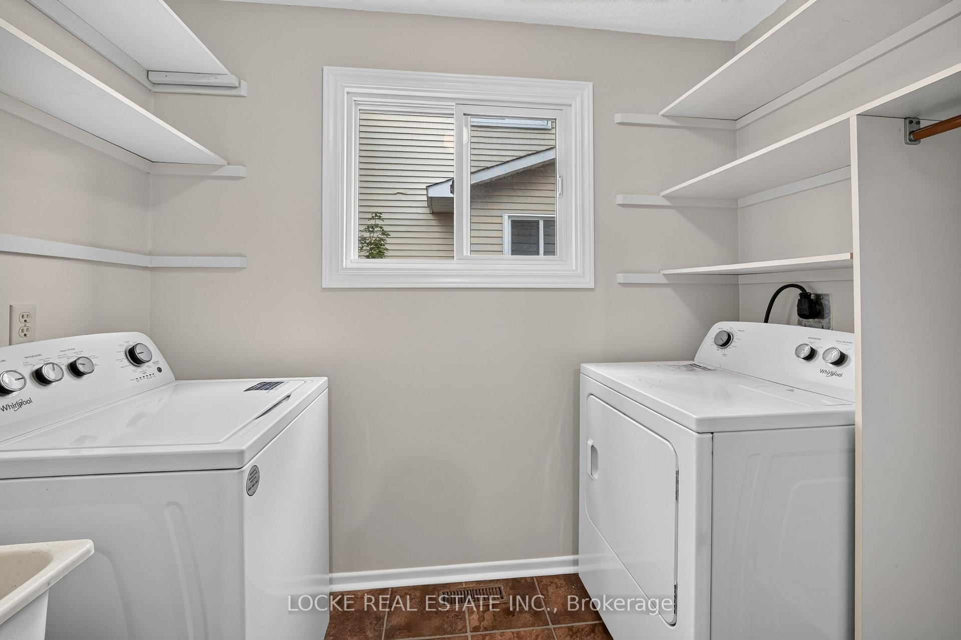 Photo 18 of 1161 Beaujolais Crescent, Ottawa, Convent Glen — HOMEH