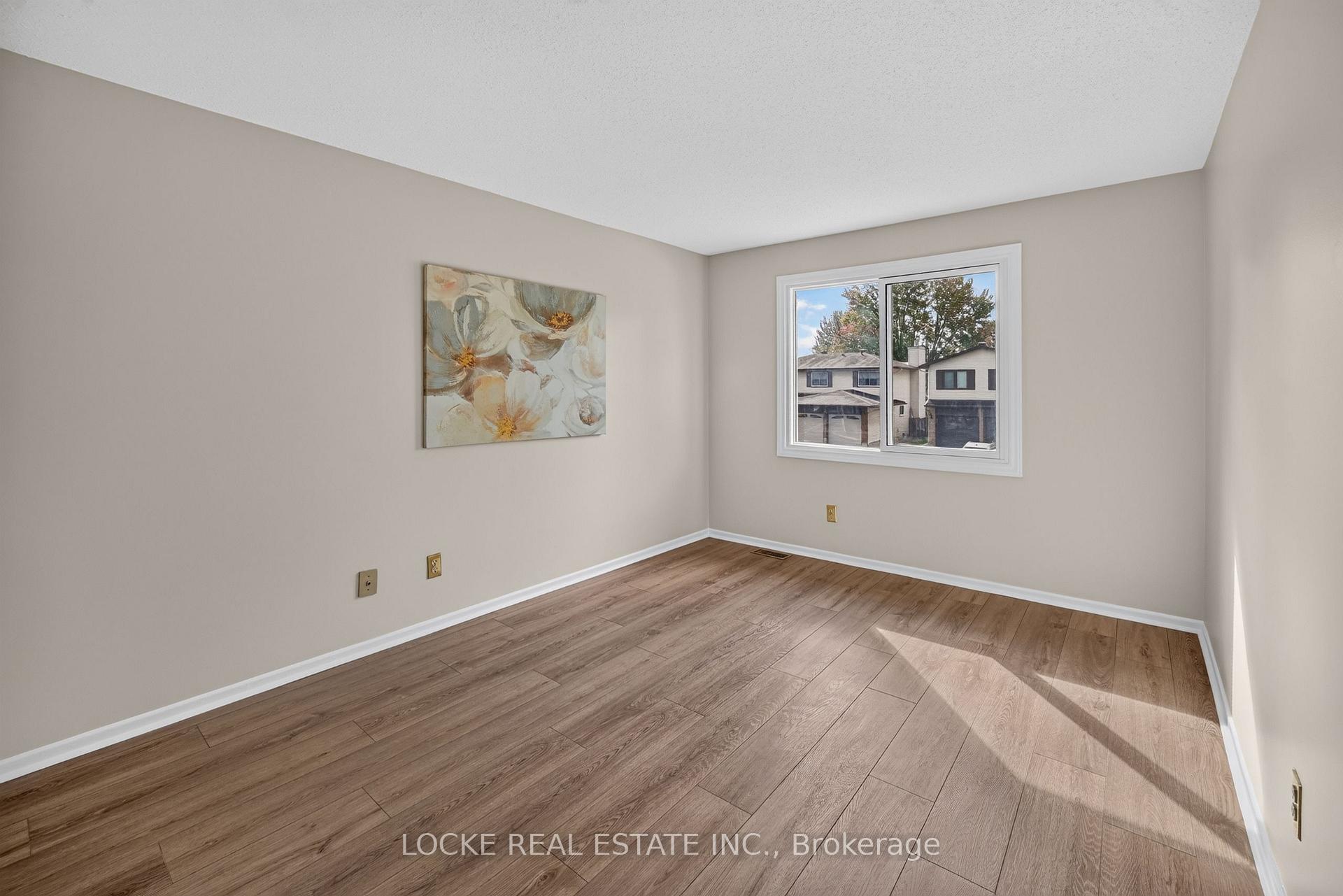 Photo 26 of 1161 Beaujolais Crescent, Ottawa, Convent Glen — HOMEH