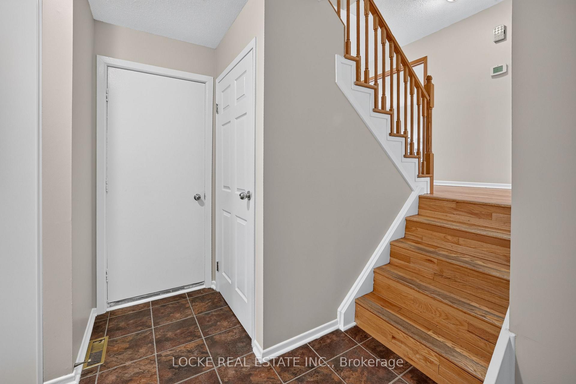 Photo 27 of 1161 Beaujolais Crescent, Ottawa, Convent Glen — HOMEH