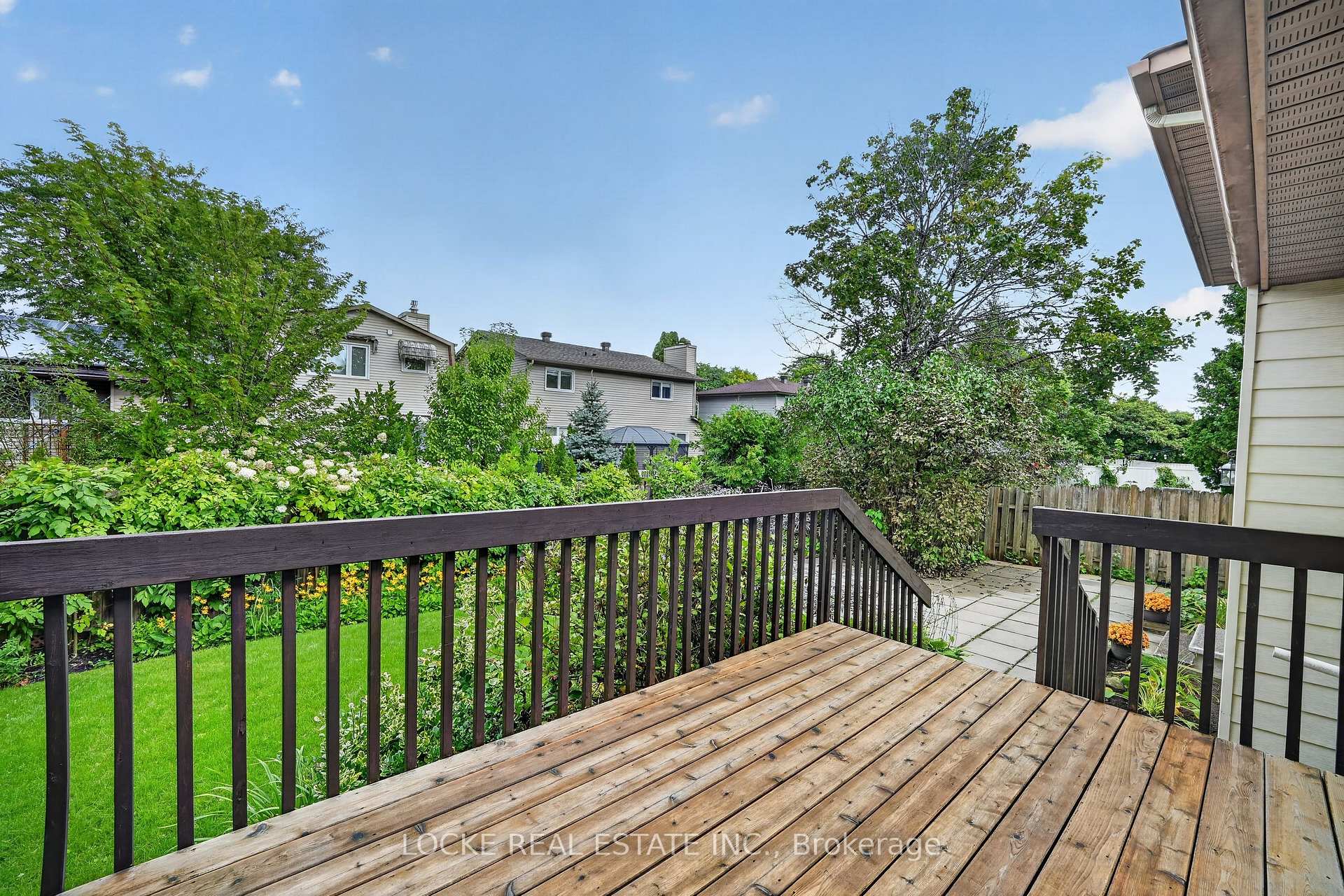Photo 36 of 1161 Beaujolais Crescent, Ottawa, Convent Glen — HOMEH