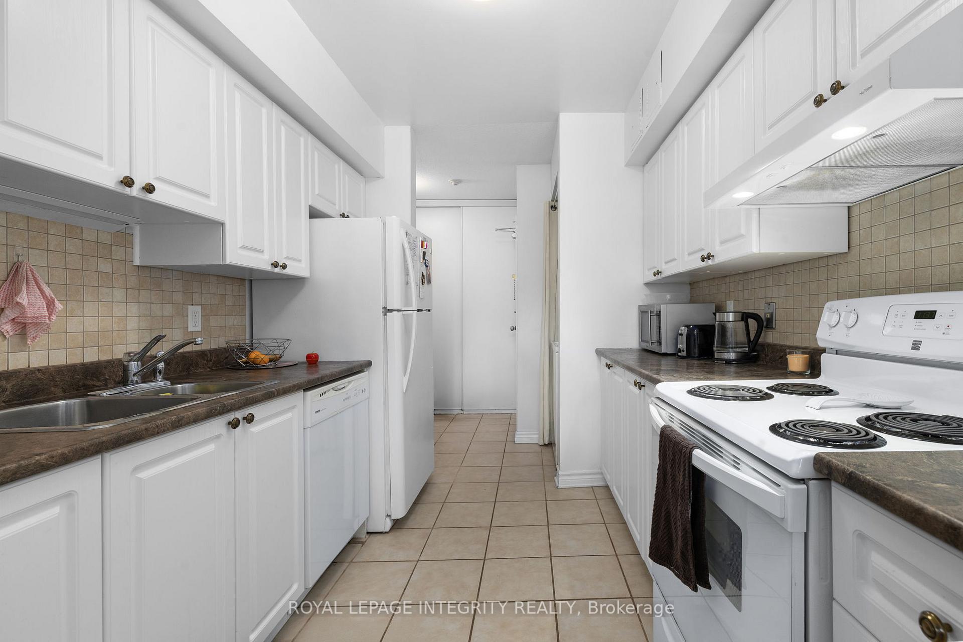 Photo 9 of Unit 124, 318 Lorry Greenberg Drive, Ottawa, Hunt Club Park/Greenboro — HOMEH