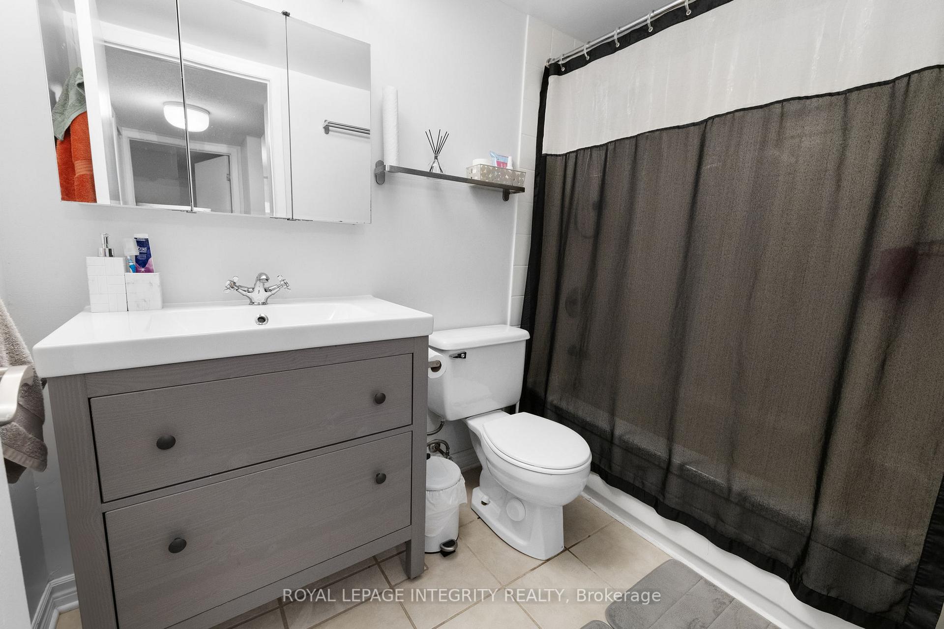 Photo 23 of Unit 124, 318 Lorry Greenberg Drive, Ottawa, Hunt Club Park/Greenboro — HOMEH