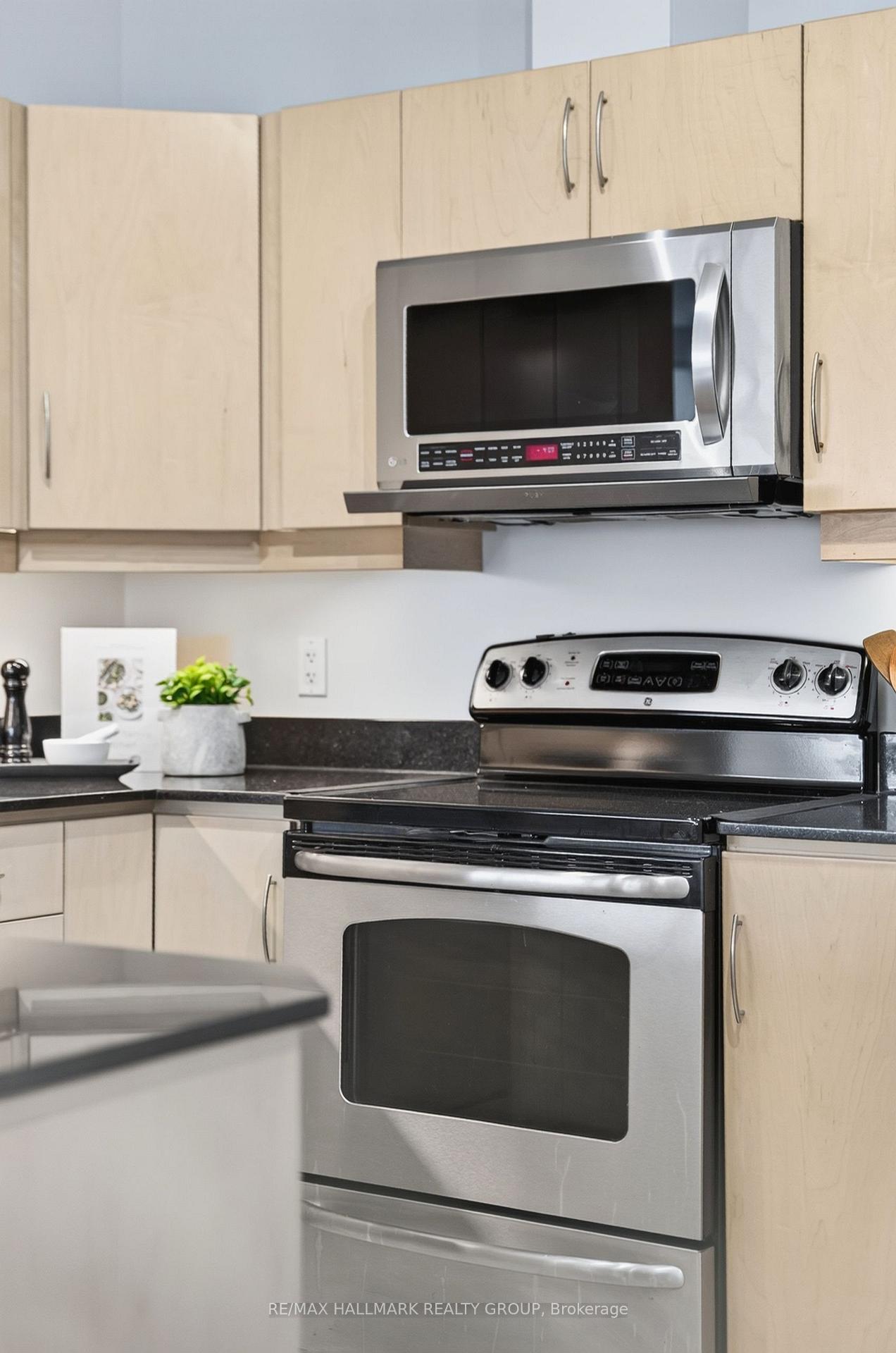 Photo 31 of Unit PH05, 235 Kent Street, Ottawa, Ottawa Centre — HOMEH