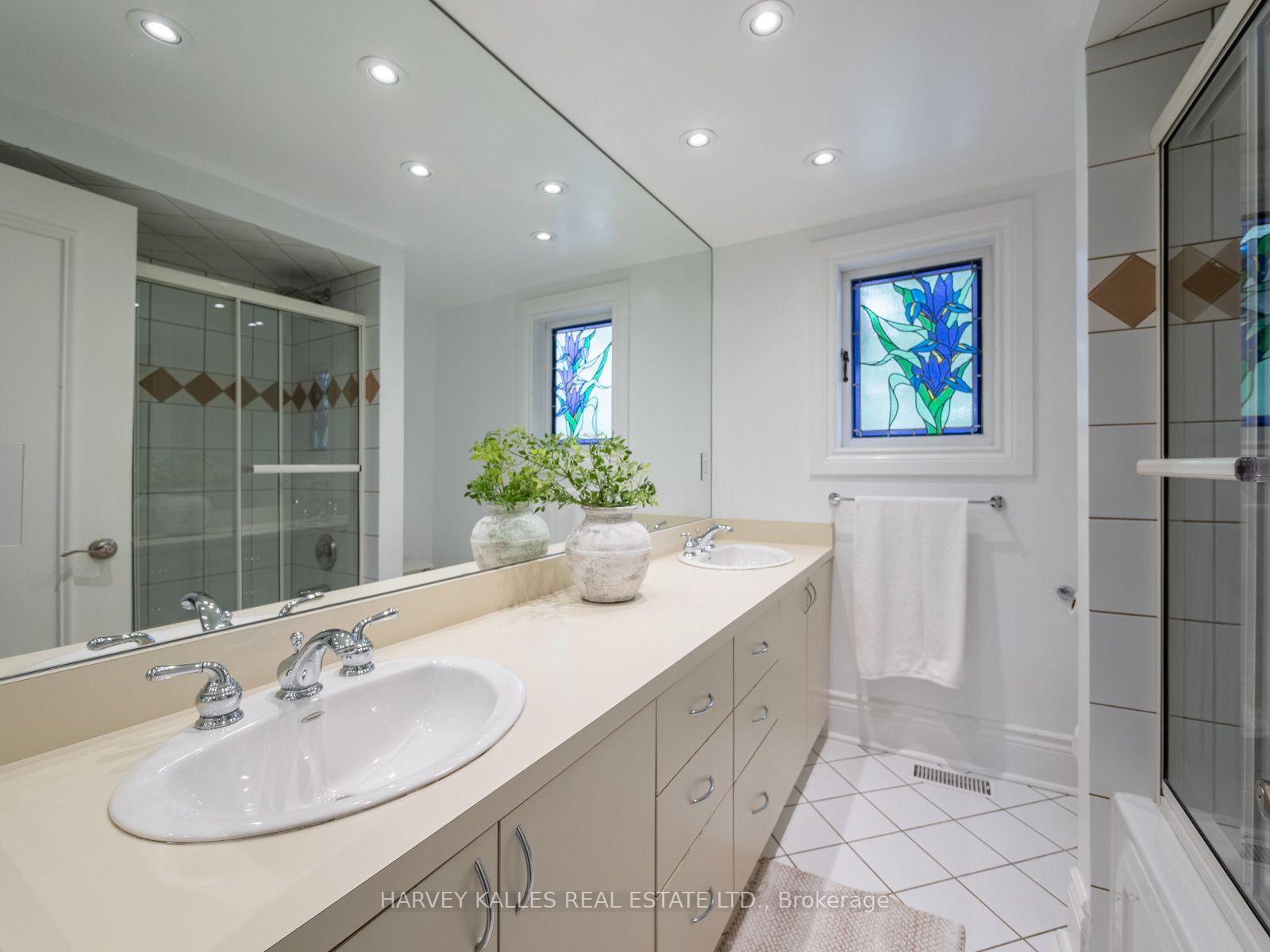 Photo 27 of 26 Vesta Drive, Toronto, Forest Hill South — HOMEH