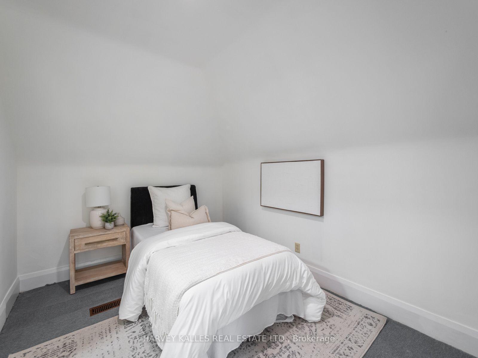 Photo 29 of 26 Vesta Drive, Toronto, Forest Hill South — HOMEH