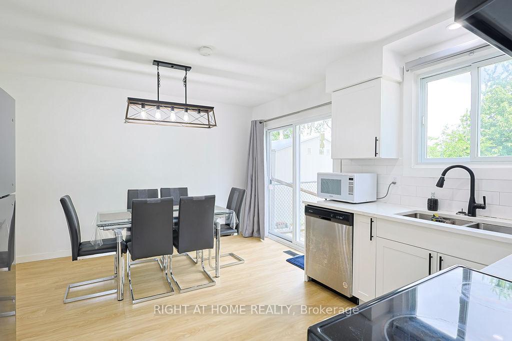 Photo 15 of 208 Admiral Drive, London, East I — HOMEH