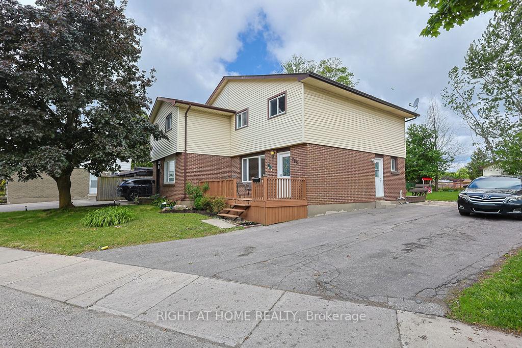 Photo 33 of 208 Admiral Drive, London, East I — HOMEH