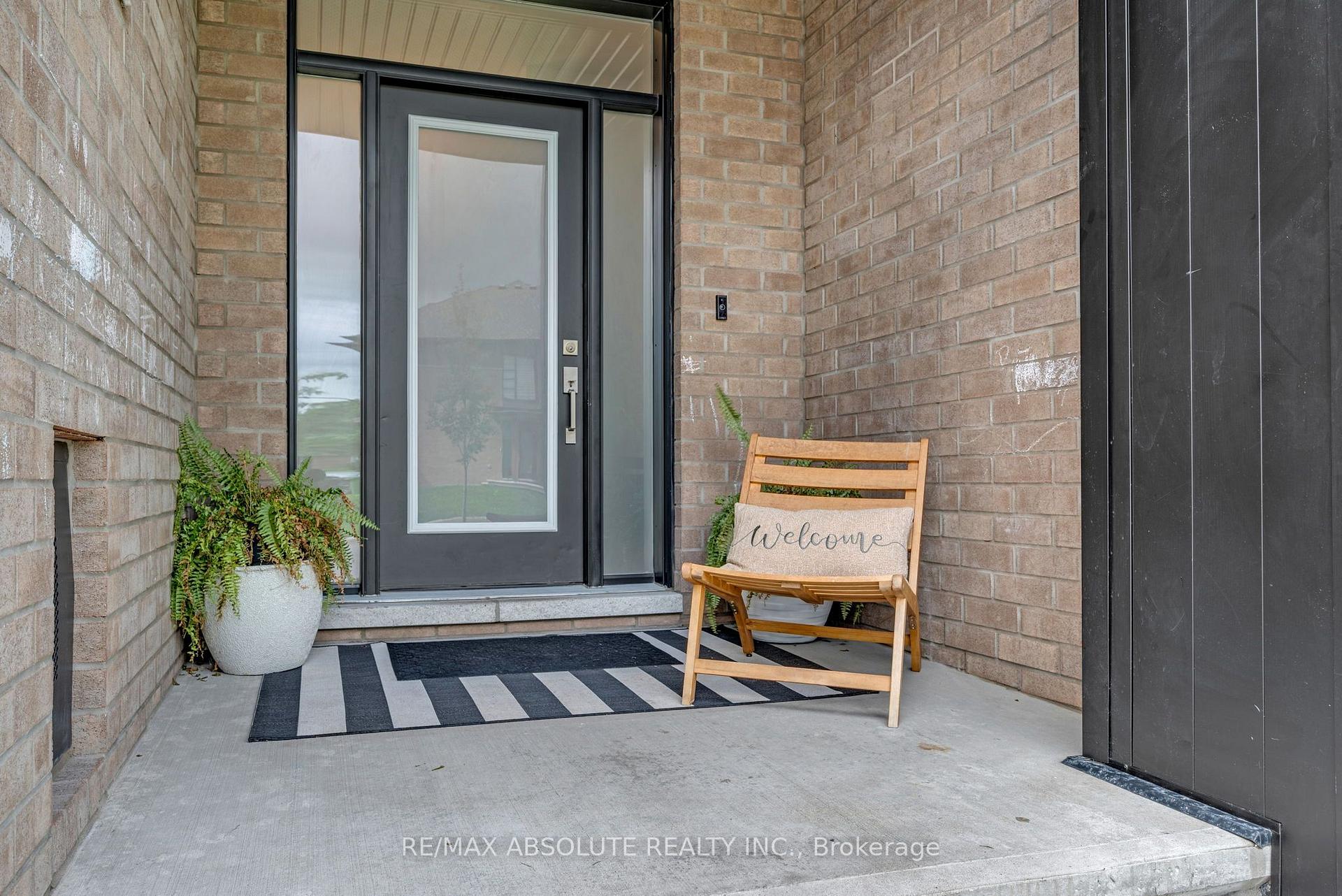 Photo 4 of 826 Chipping Circle, Ottawa, Riverside South/Gloucester Glen — HOMEH