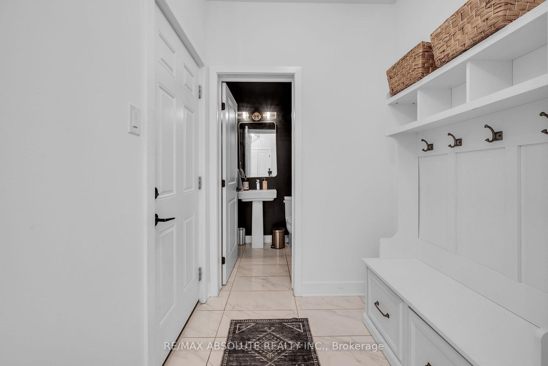 Photo 9 of 826 Chipping Circle, Ottawa, Riverside South/Gloucester Glen — HOMEH
