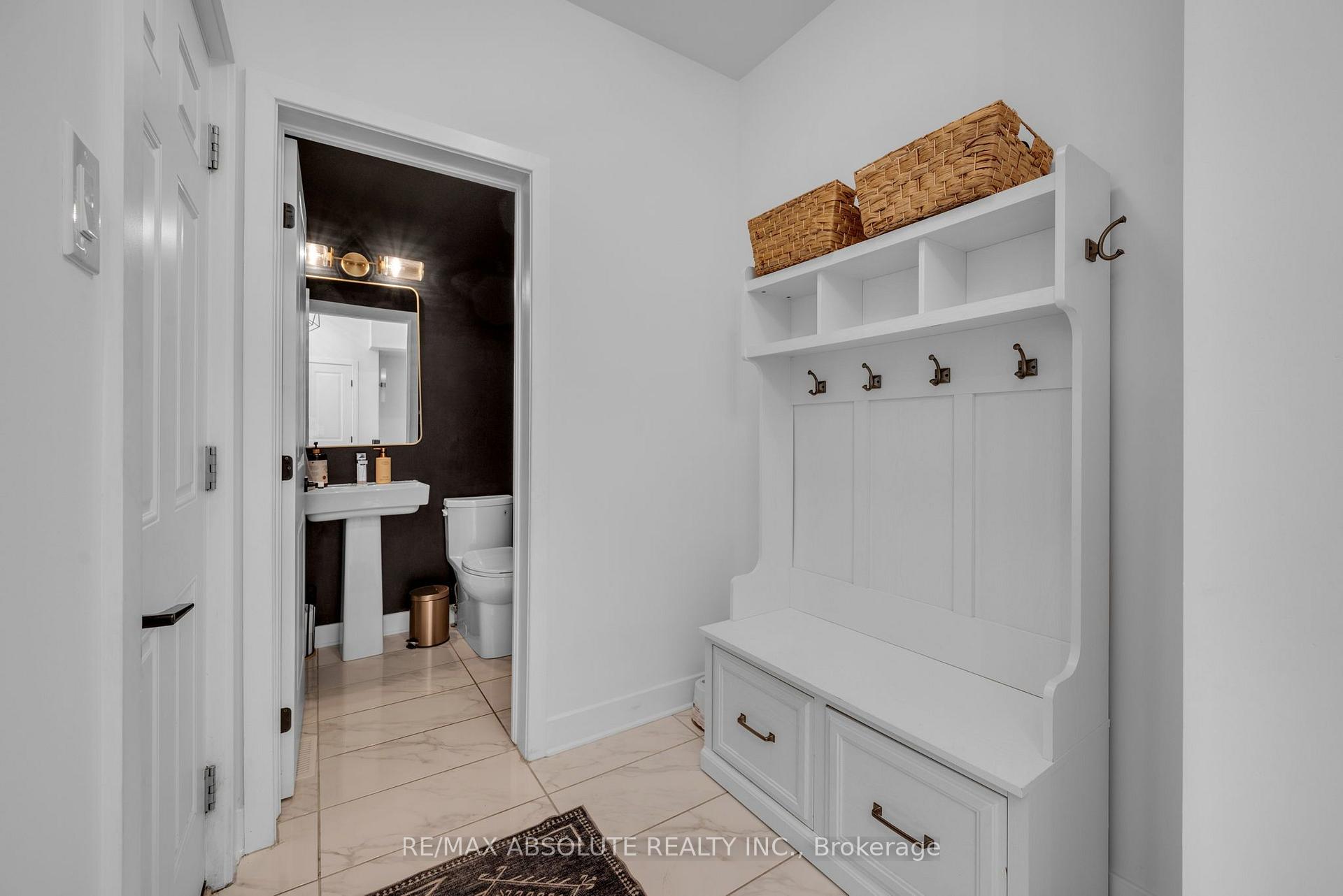 Photo 10 of 826 Chipping Circle, Ottawa, Riverside South/Gloucester Glen — HOMEH