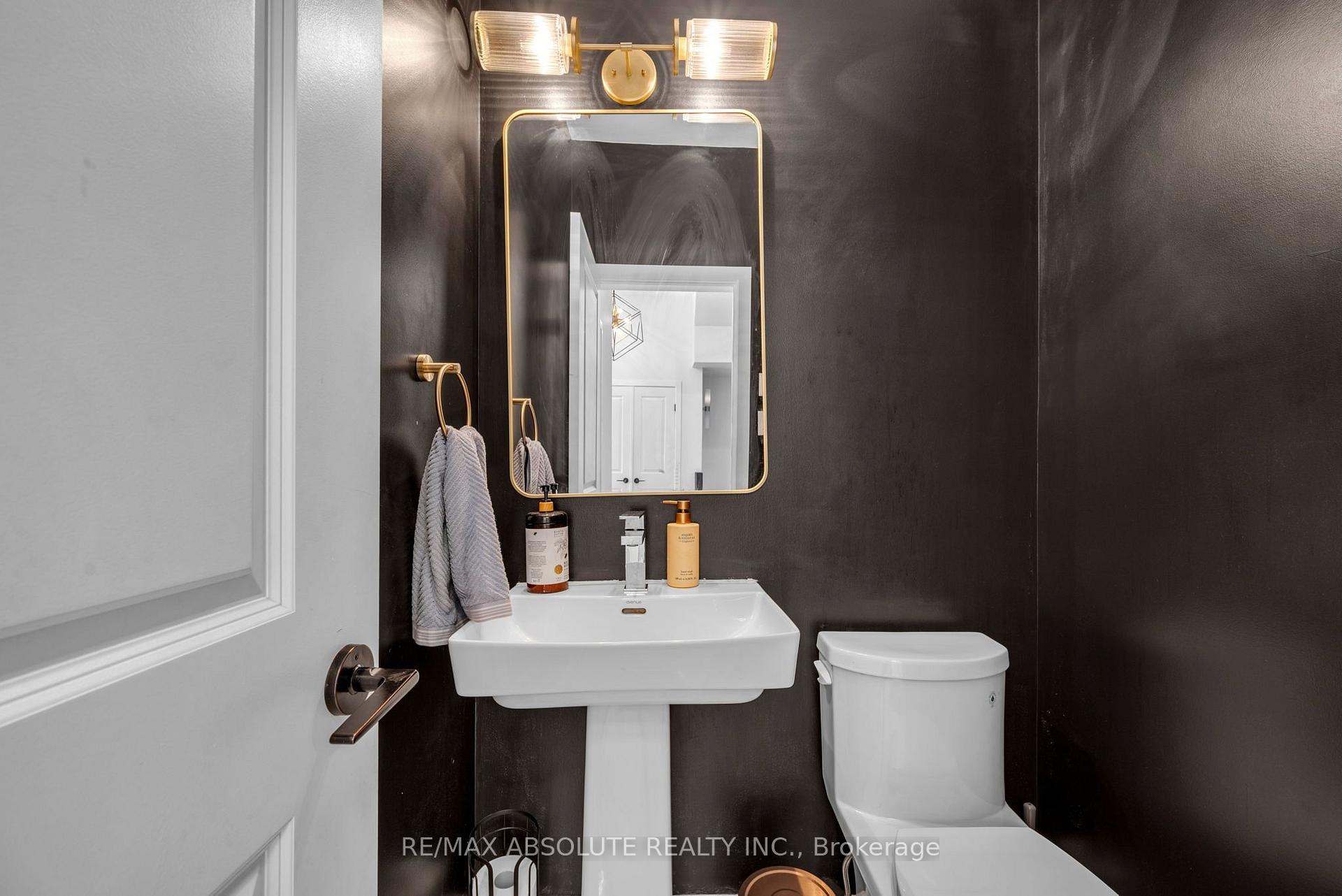 Photo 11 of 826 Chipping Circle, Ottawa, Riverside South/Gloucester Glen — HOMEH