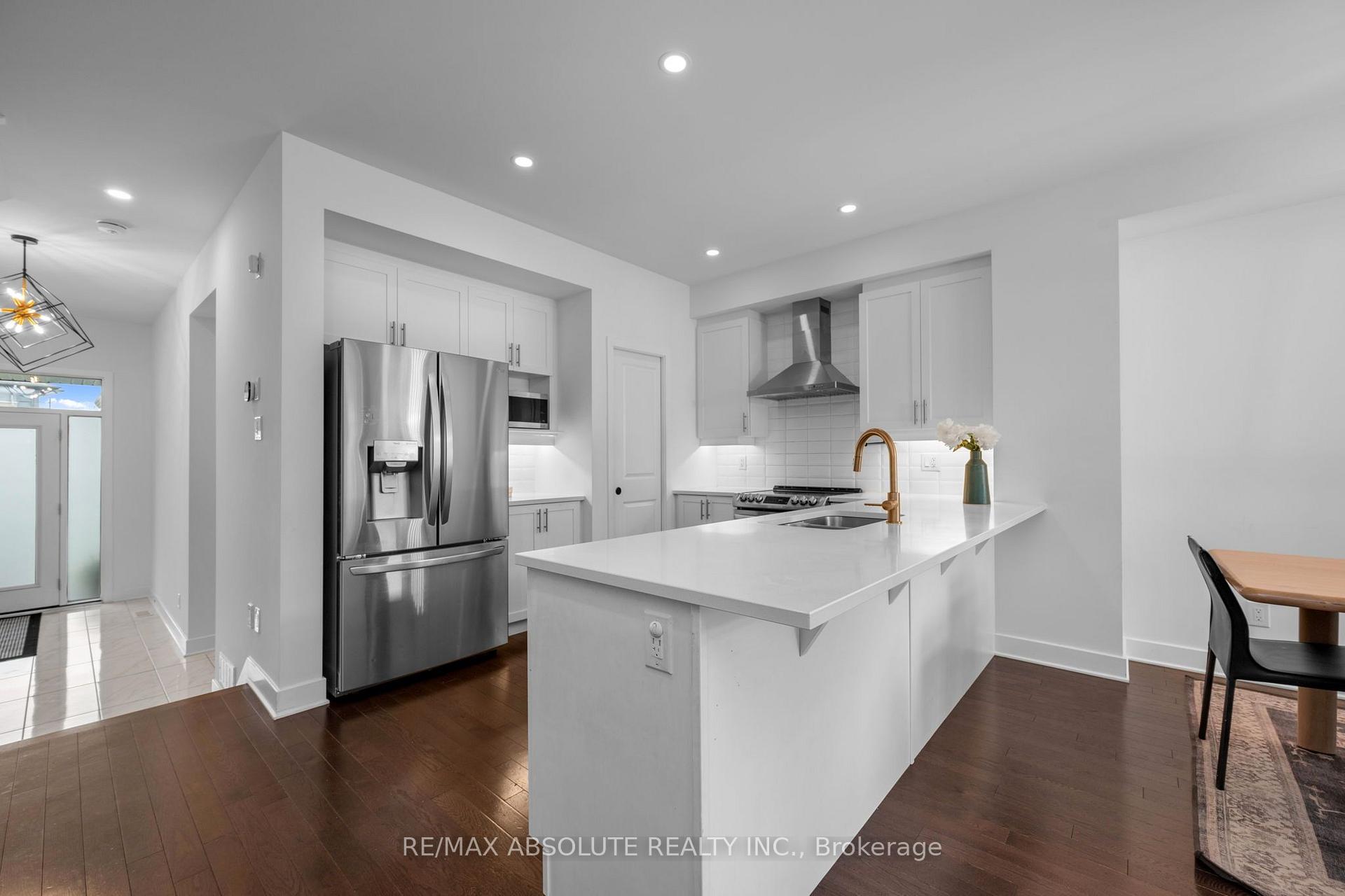 Photo 15 of 826 Chipping Circle, Ottawa, Riverside South/Gloucester Glen — HOMEH