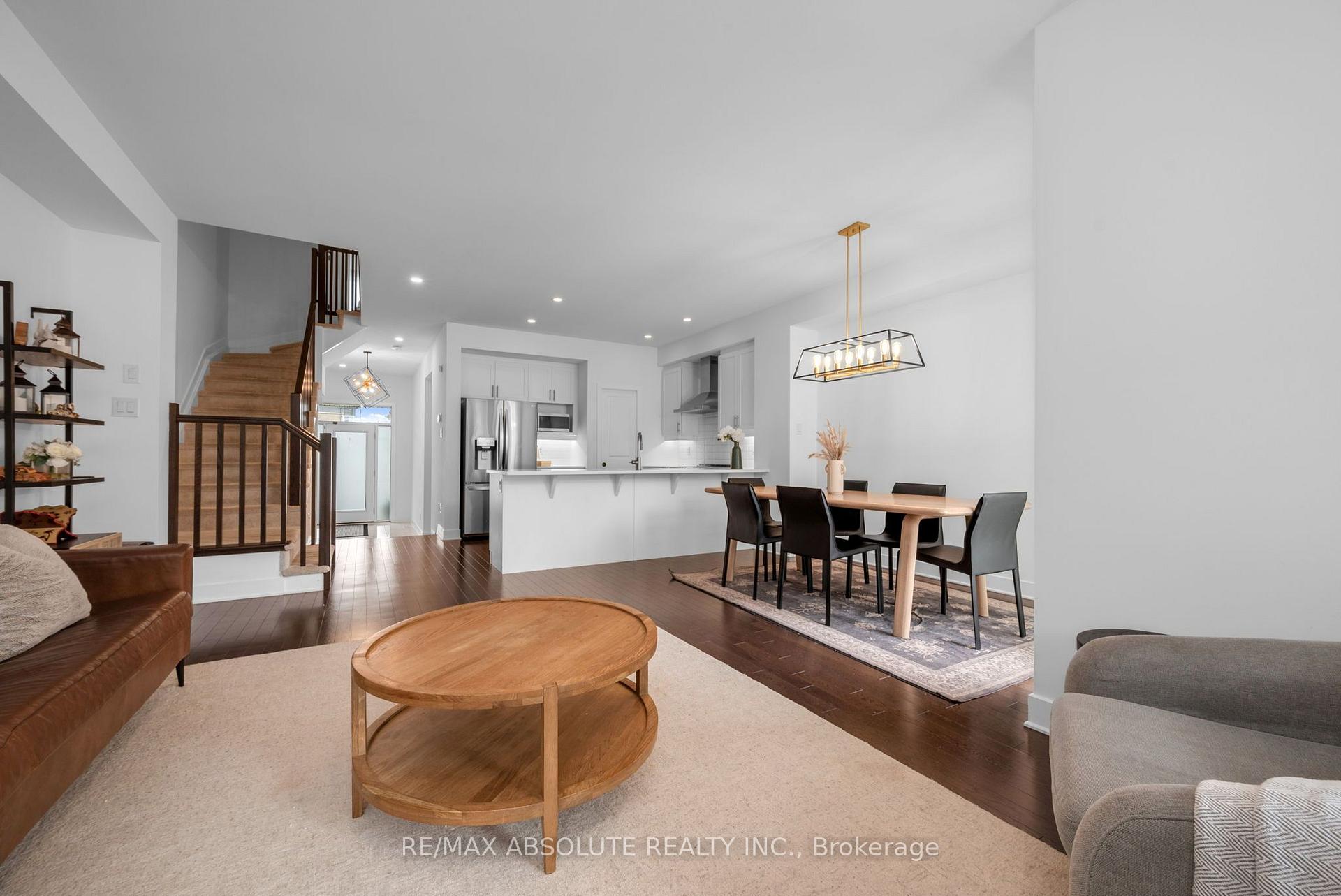 Photo 21 of 826 Chipping Circle, Ottawa, Riverside South/Gloucester Glen — HOMEH