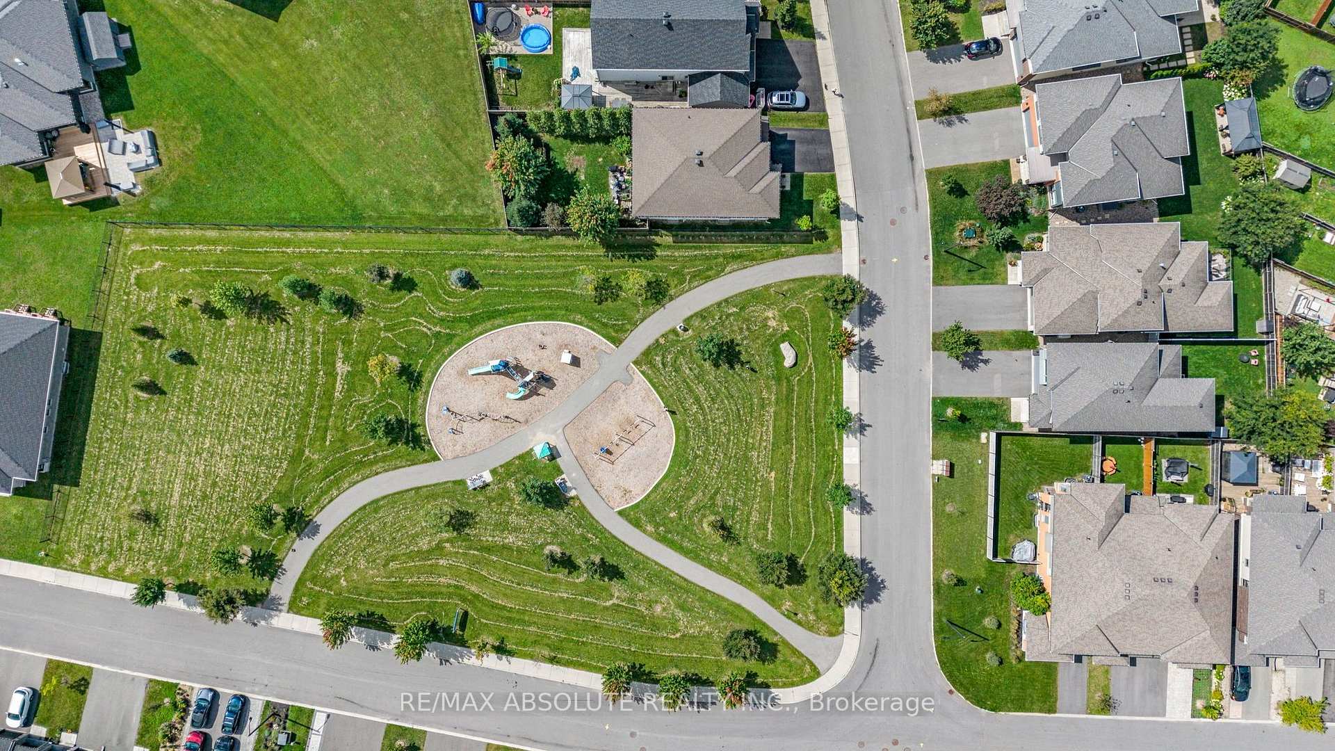 Photo 43 of 826 Chipping Circle, Ottawa, Riverside South/Gloucester Glen — HOMEH