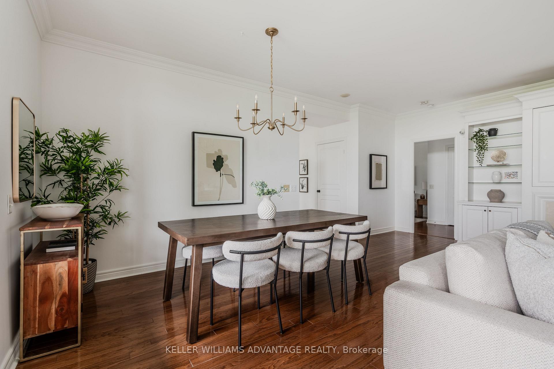Photo 6 of Unit 321, 9 Boardwalk Drive, Toronto, The Beaches — HOMEH