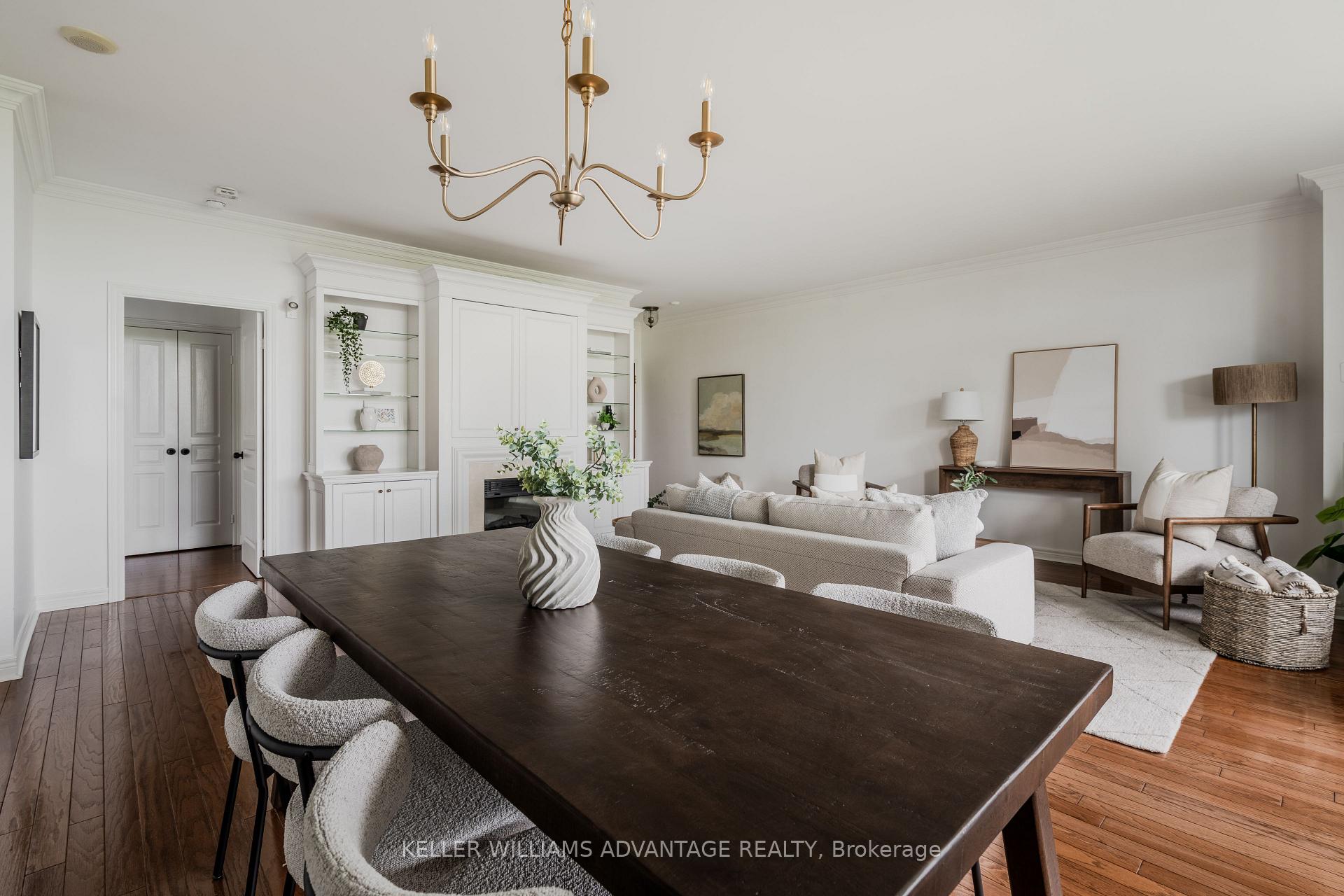 Photo 8 of Unit 321, 9 Boardwalk Drive, Toronto, The Beaches — HOMEH