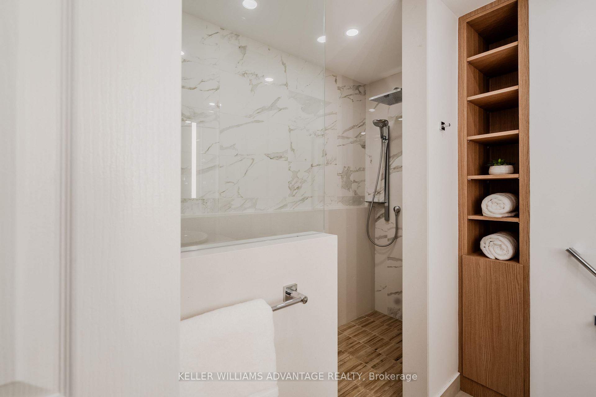 Photo 16 of Unit 321, 9 Boardwalk Drive, Toronto, The Beaches — HOMEH