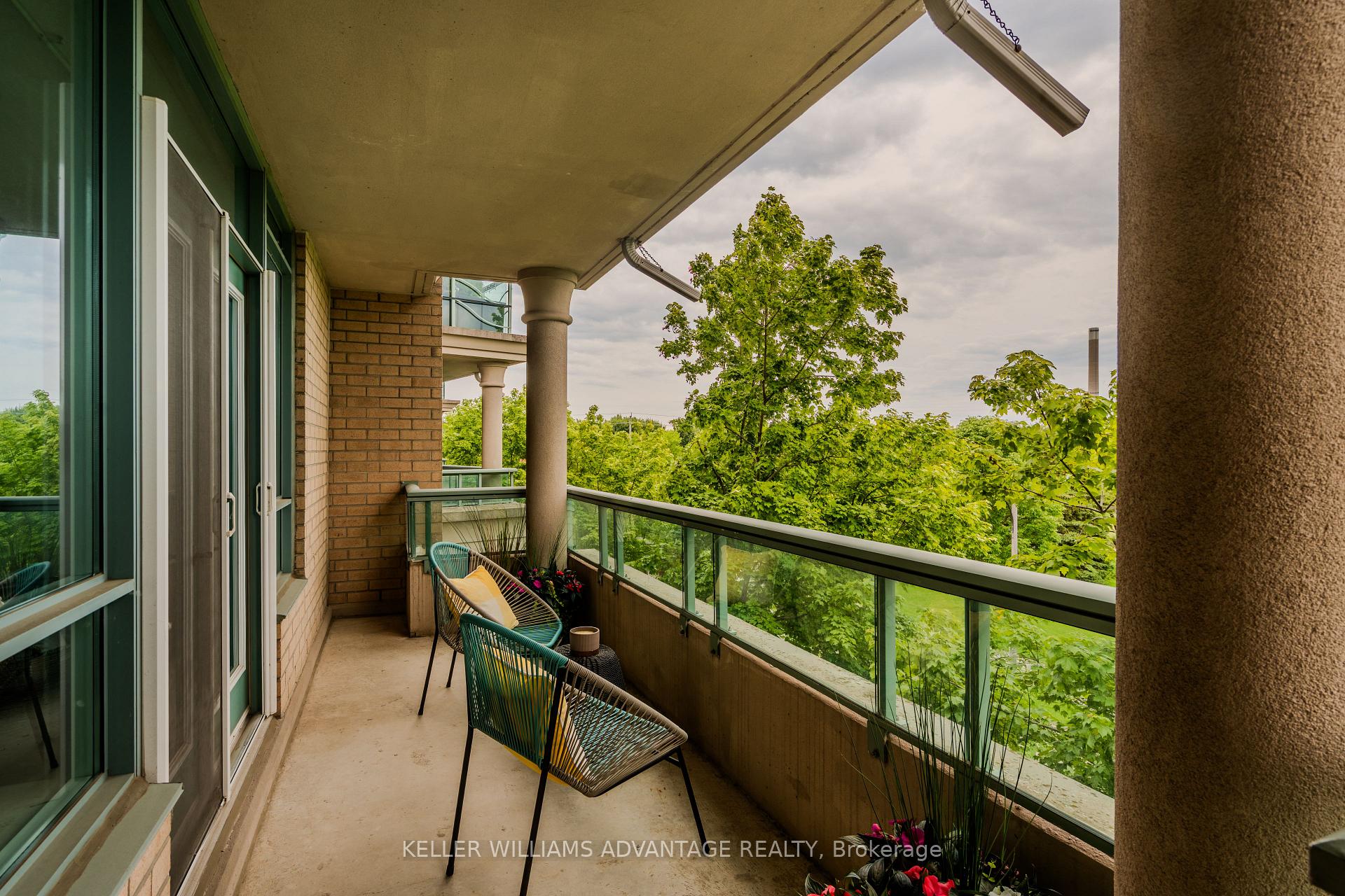 Photo 24 of Unit 321, 9 Boardwalk Drive, Toronto, The Beaches — HOMEH