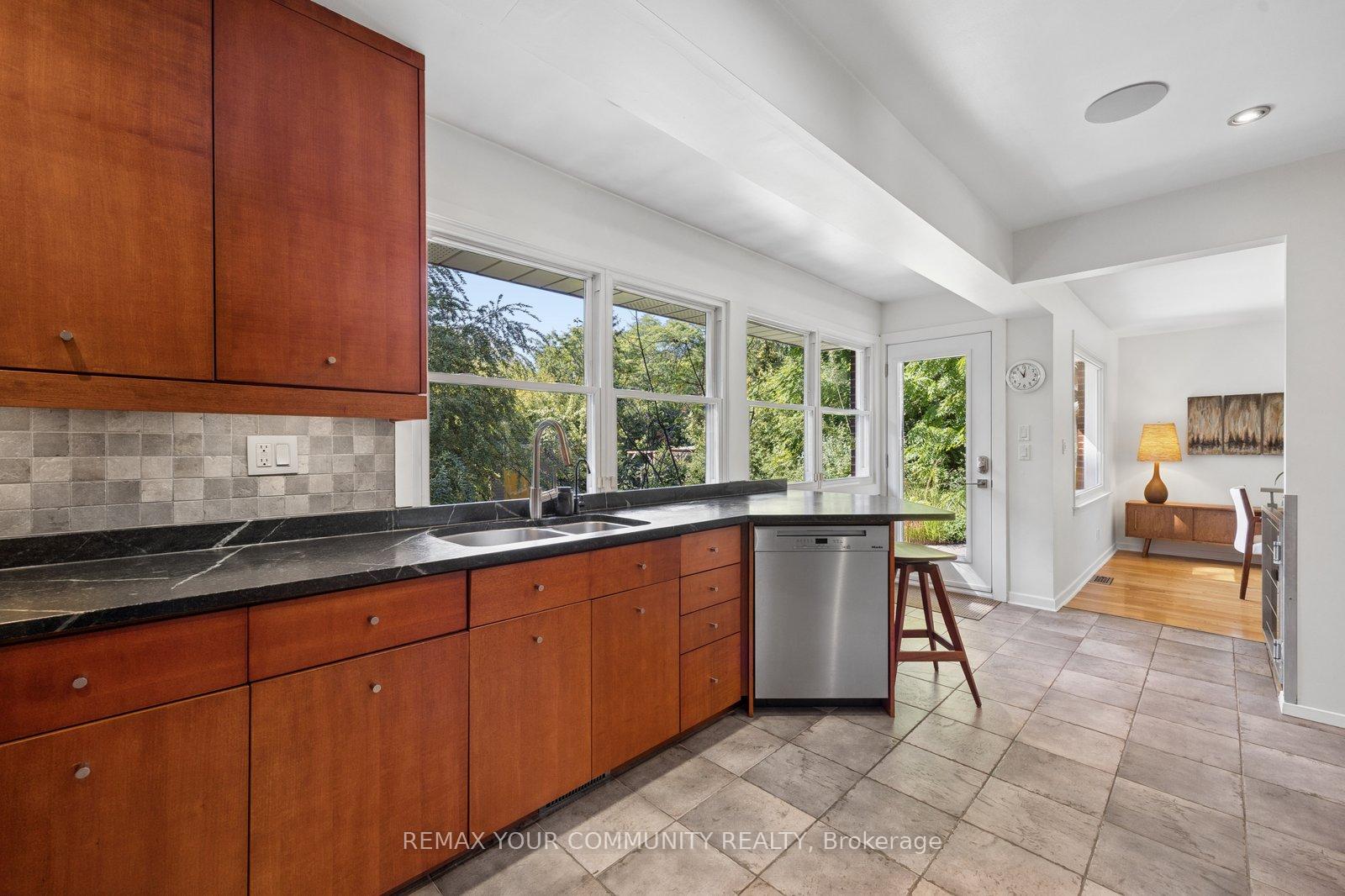 Photo 11 of 238 Mill Street, Richmond Hill, Mill Pond — HOMEH