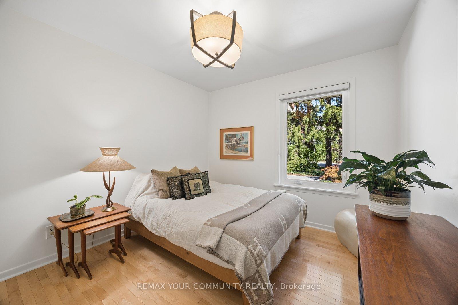 Photo 12 of 238 Mill Street, Richmond Hill, Mill Pond — HOMEH