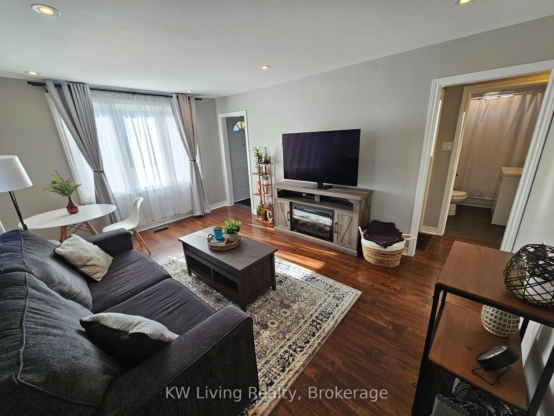 Photo 7 of 601 Perry Street, Whitby, Downtown Whitby — HOMEH
