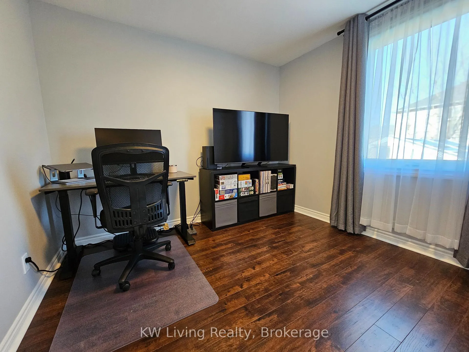 Photo 10 of 601 Perry Street, Whitby, Downtown Whitby — HOMEH