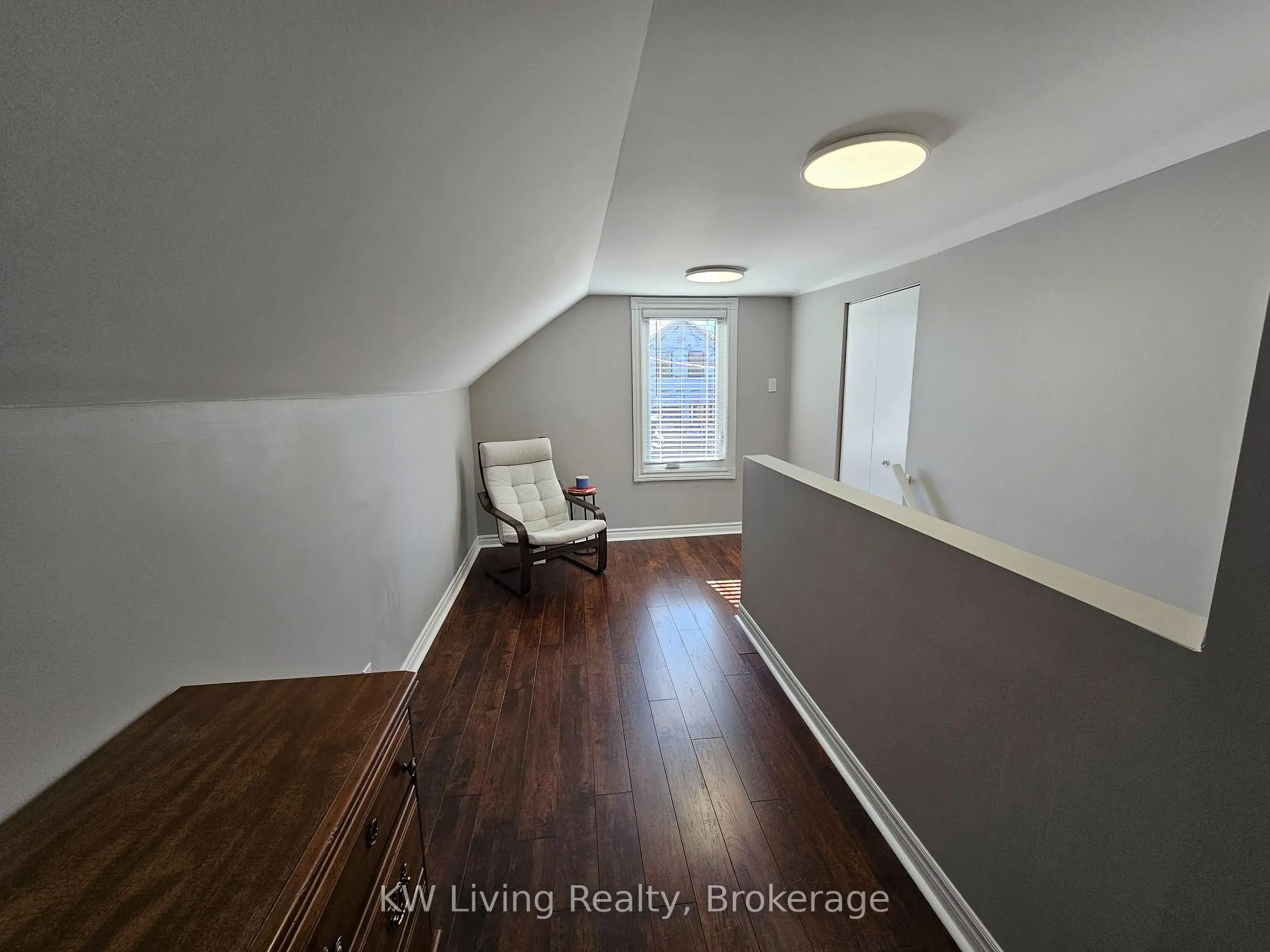 Photo 18 of 601 Perry Street, Whitby, Downtown Whitby — HOMEH