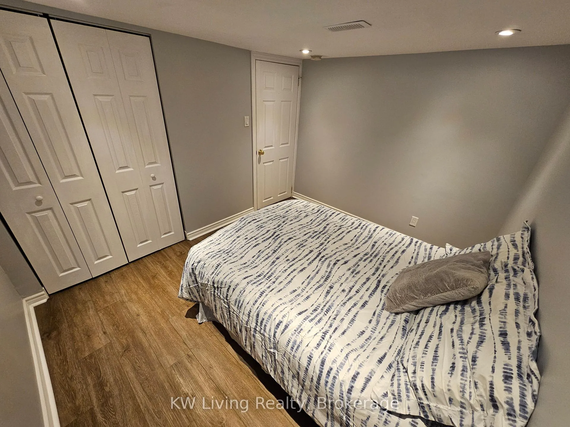 Photo 28 of 601 Perry Street, Whitby, Downtown Whitby — HOMEH