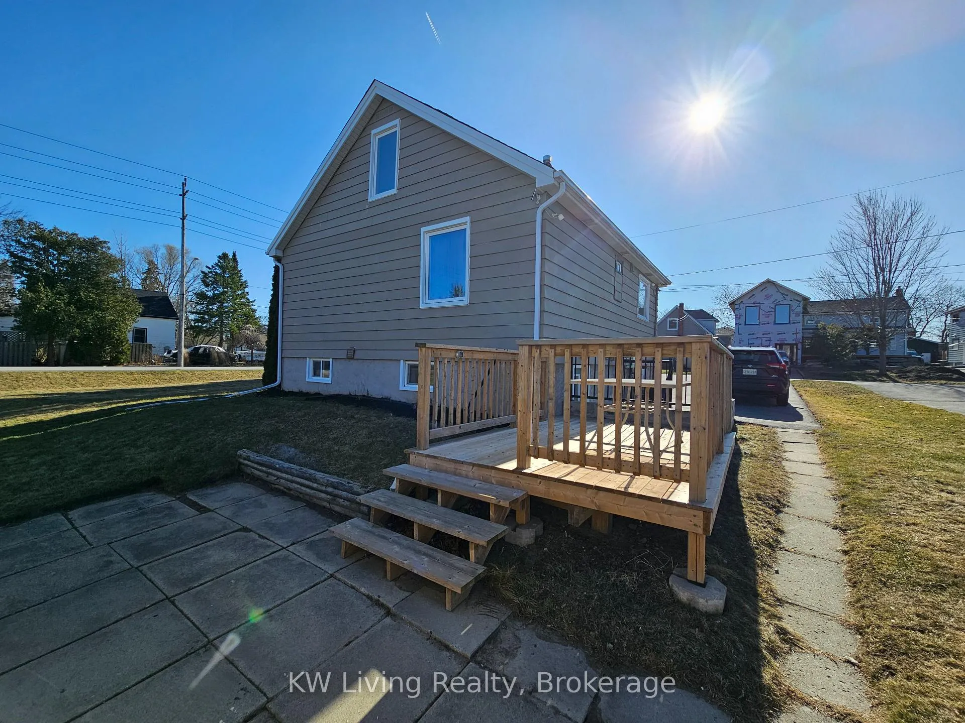 Photo 34 of 601 Perry Street, Whitby, Downtown Whitby — HOMEH