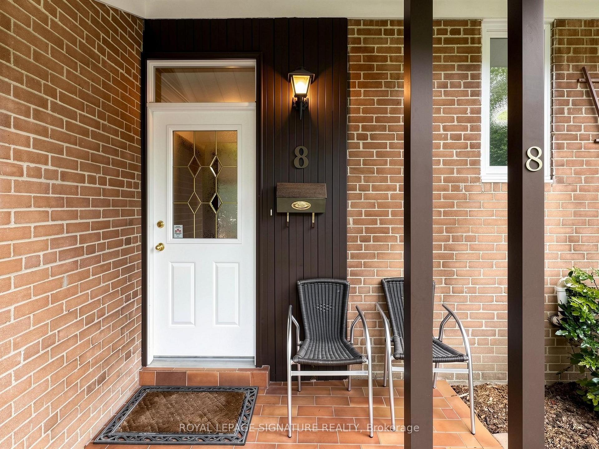Photo 3 of 8 Ternhill Crescent, North York, Banbury-Don Mills — HOMEH