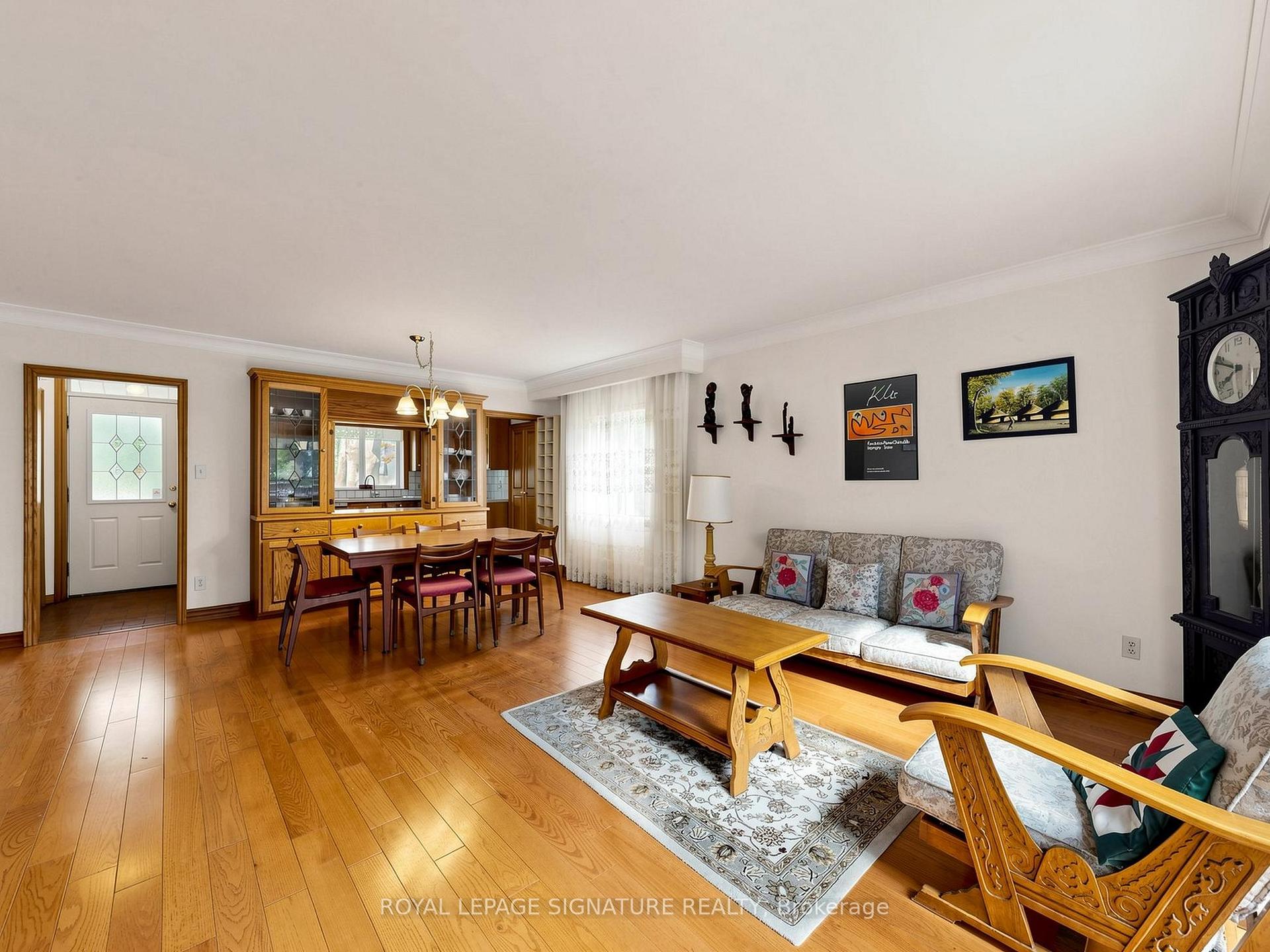 Photo 7 of 8 Ternhill Crescent, North York, Banbury-Don Mills — HOMEH