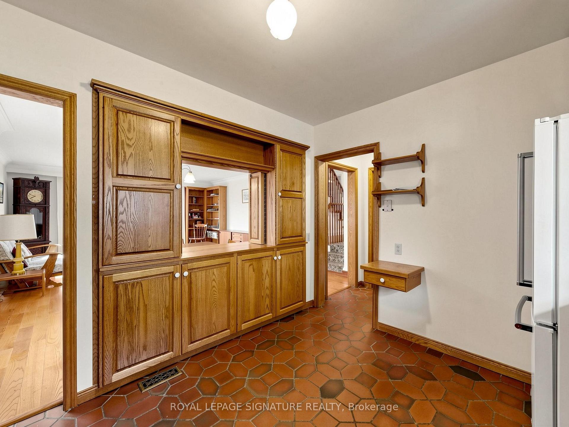 Photo 16 of 8 Ternhill Crescent, North York, Banbury-Don Mills — HOMEH