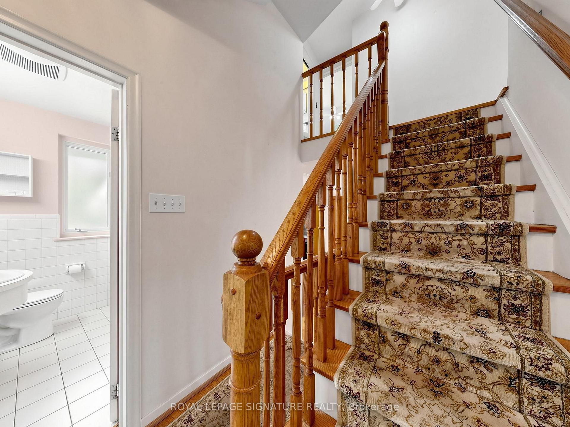 Photo 27 of 8 Ternhill Crescent, North York, Banbury-Don Mills — HOMEH