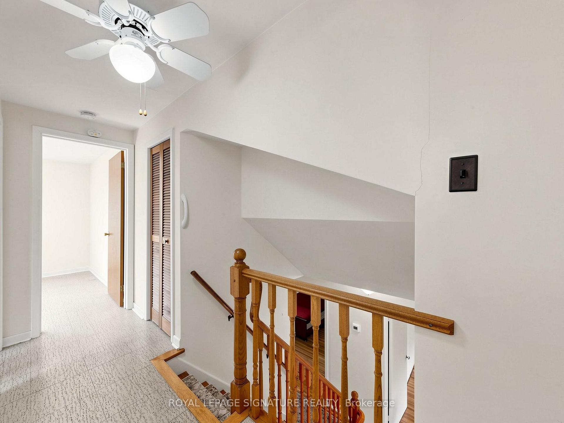 Photo 28 of 8 Ternhill Crescent, North York, Banbury-Don Mills — HOMEH