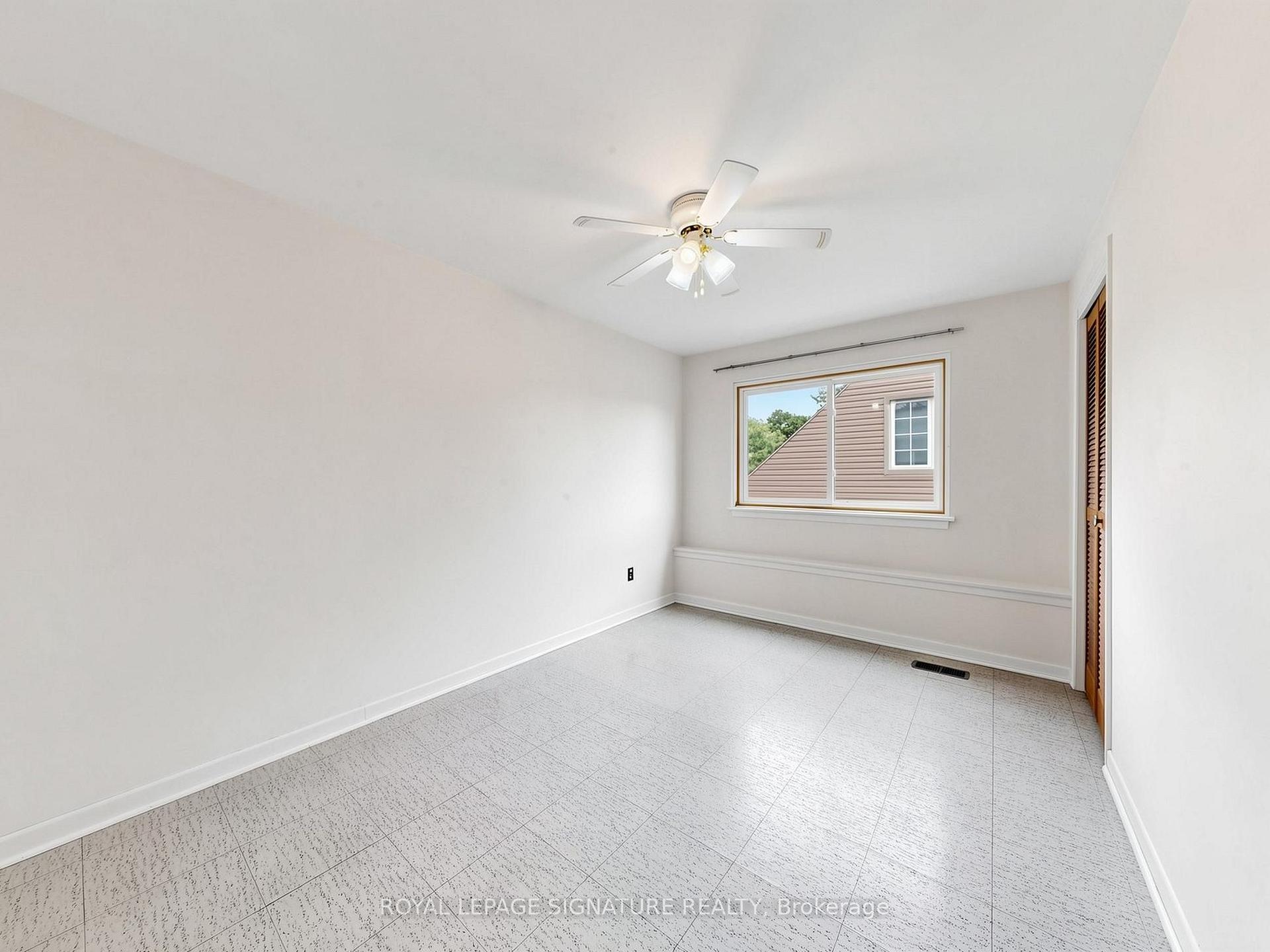 Photo 29 of 8 Ternhill Crescent, North York, Banbury-Don Mills — HOMEH