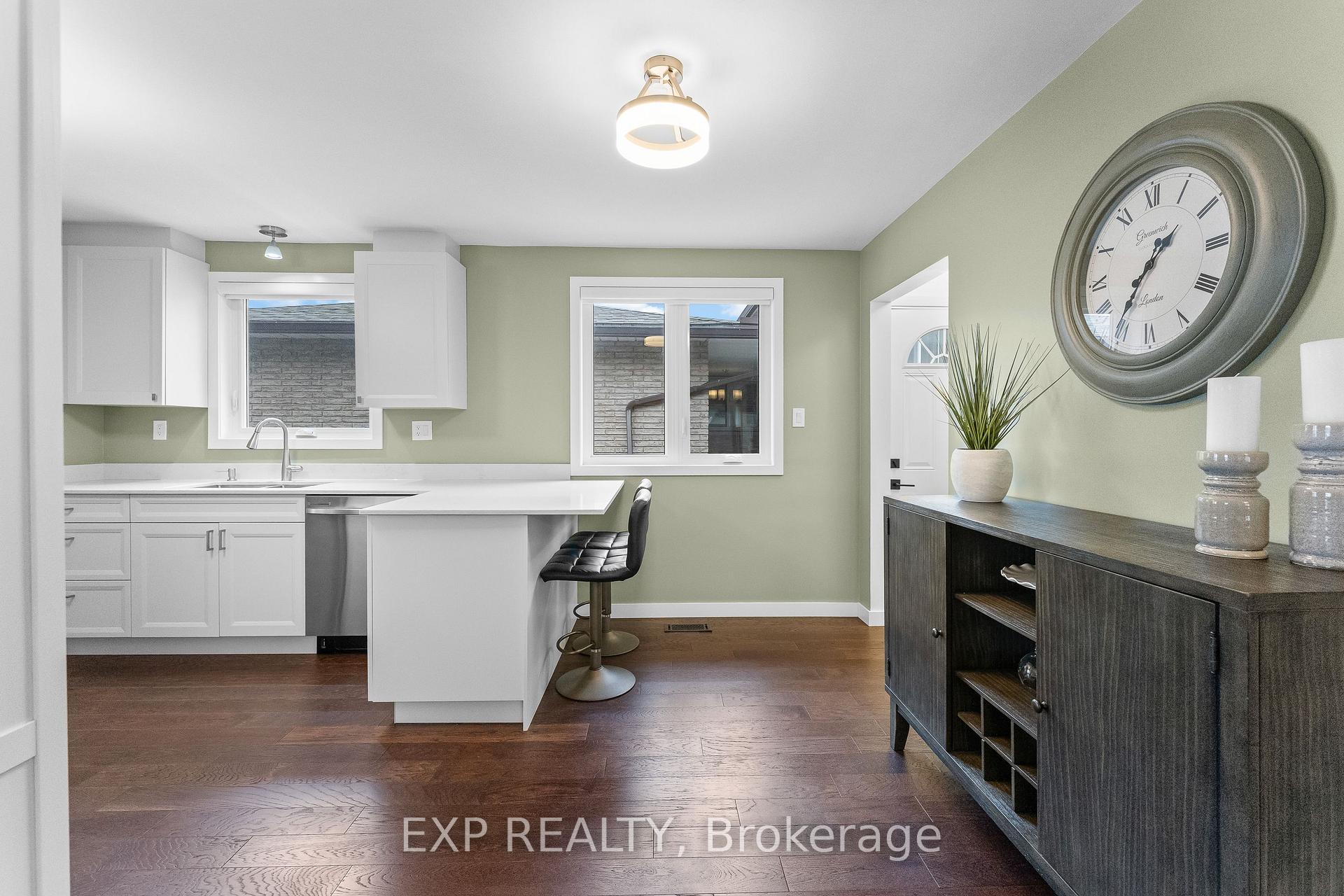 Photo 11 of 142 Marcella Crescent, Hamilton, Gershome — HOMEH