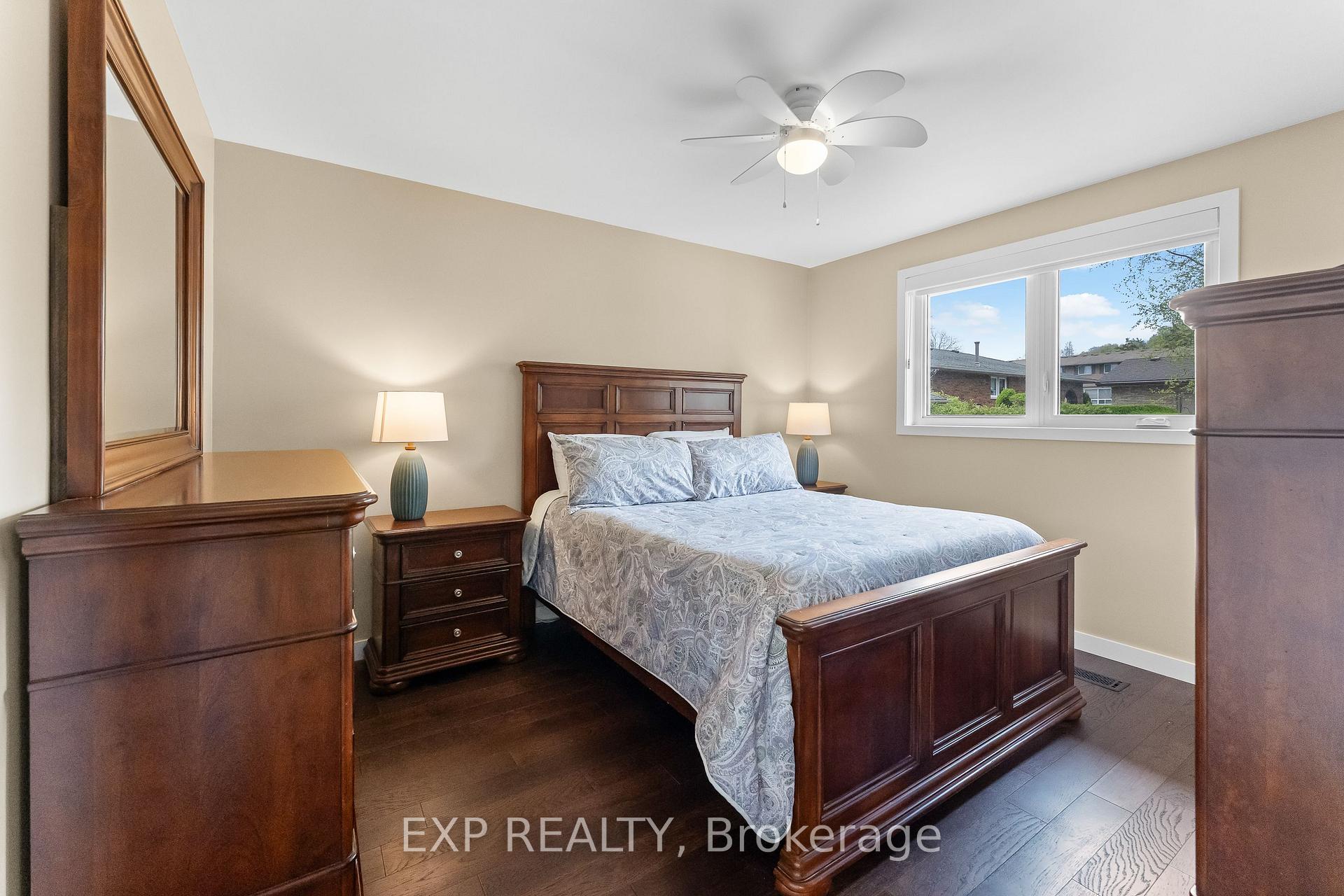 Photo 20 of 142 Marcella Crescent, Hamilton, Gershome — HOMEH