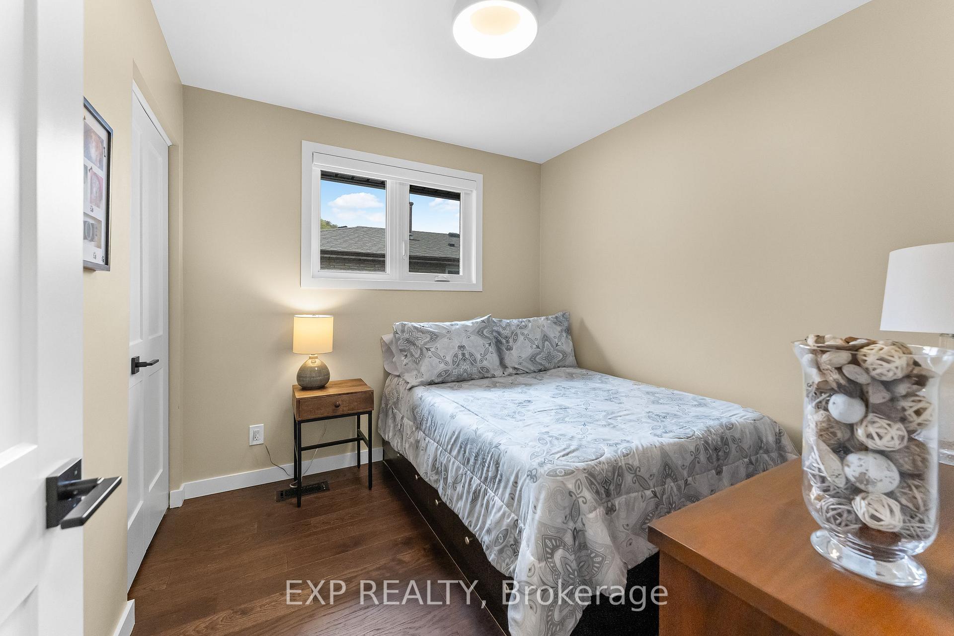 Photo 23 of 142 Marcella Crescent, Hamilton, Gershome — HOMEH