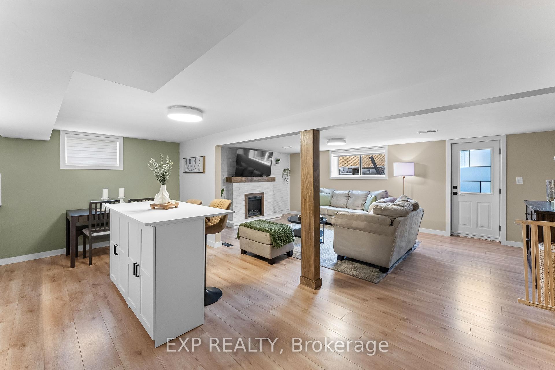 Photo 25 of 142 Marcella Crescent, Hamilton, Gershome — HOMEH